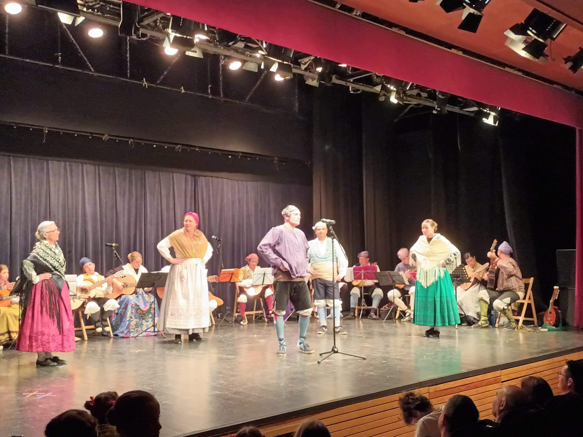 Santa Cecilia celebra el final de curso. Foto Sergio Bercero  