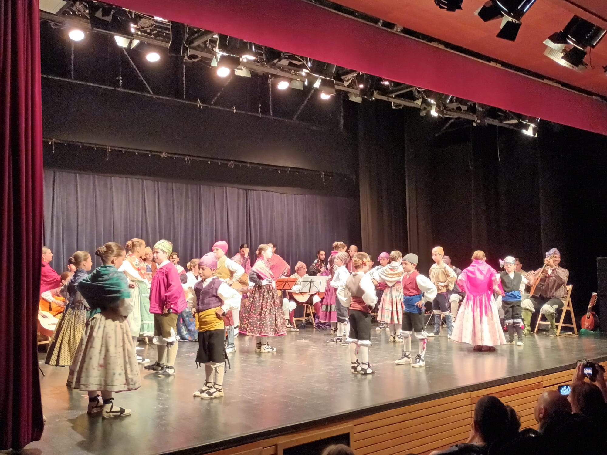 Santa Cecilia celebra el final de curso. Foto Sergio Bercero  