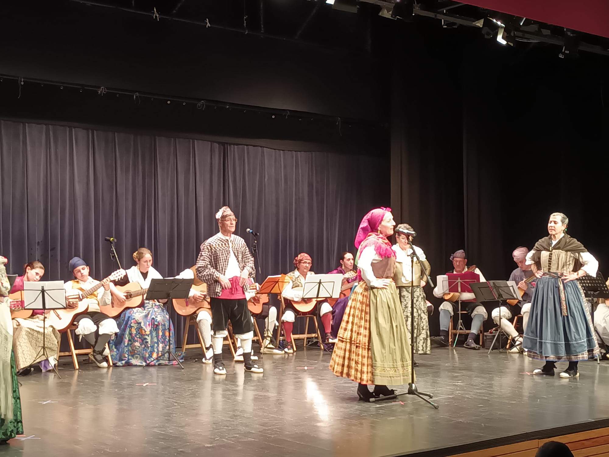 Santa Cecilia celebra el final de curso. Foto Sergio Bercero  
