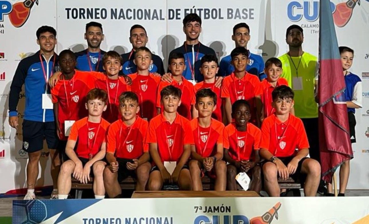 El equipo alevín del Huesca en la Jamón Cup. Foto: Fundación Alcoraz