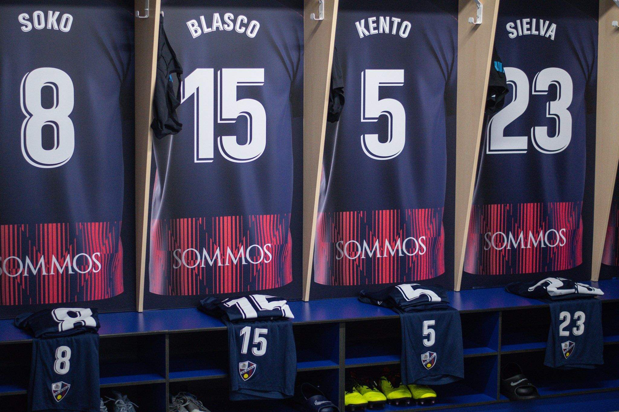 El vestuario azulgrana, preparado. Foto: SD Huesca