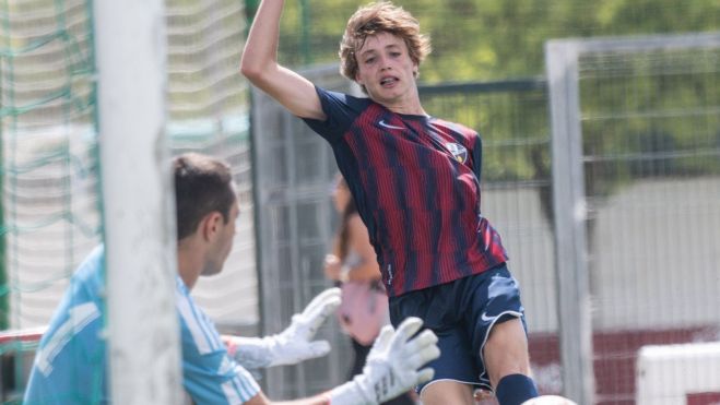 Un momento del Cadete A Huesca 1-2 Real Zaragoza, disputado el pasado fin de semana. Foto: Fundación Alcoraz Un momento del Cadete A Huesca 1-2 Real Zaragoza, disputado el pasado fin de semana. Foto: Fundación Alcoraz