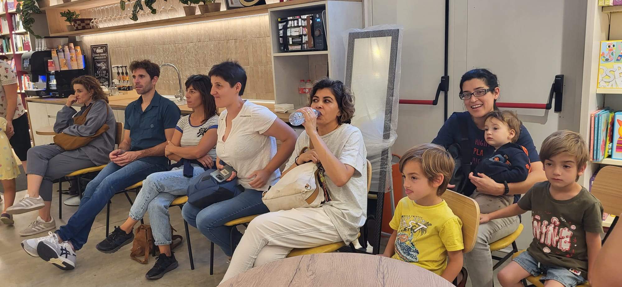 Charla en la librería Sanchos Ochoa de Huesca sobre educar sin premios ni castigos.