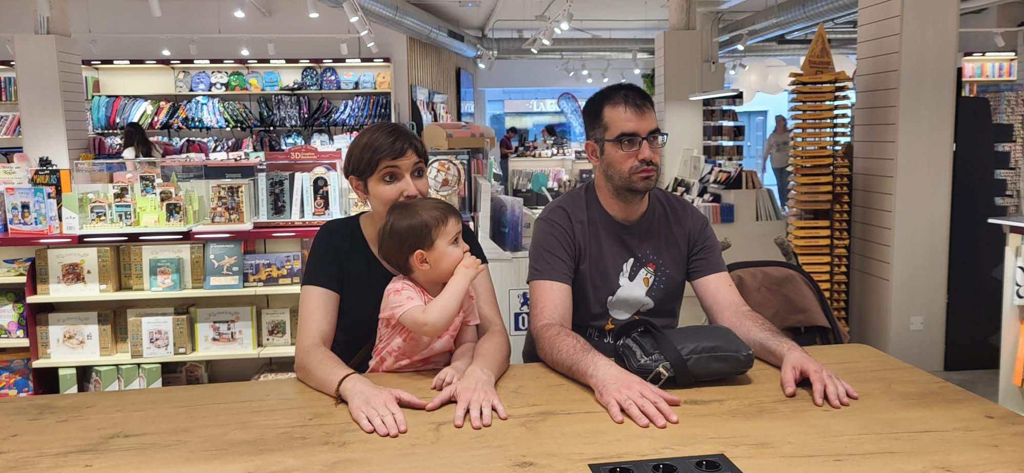 Charla en la librería Sanchos Ochoa de Huesca sobre educar sin premios ni castigos.