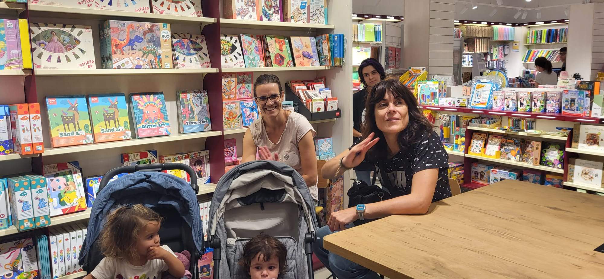 Charla en la librería Sanchos Ochoa de Huesca sobre educar sin premios ni castigos.
