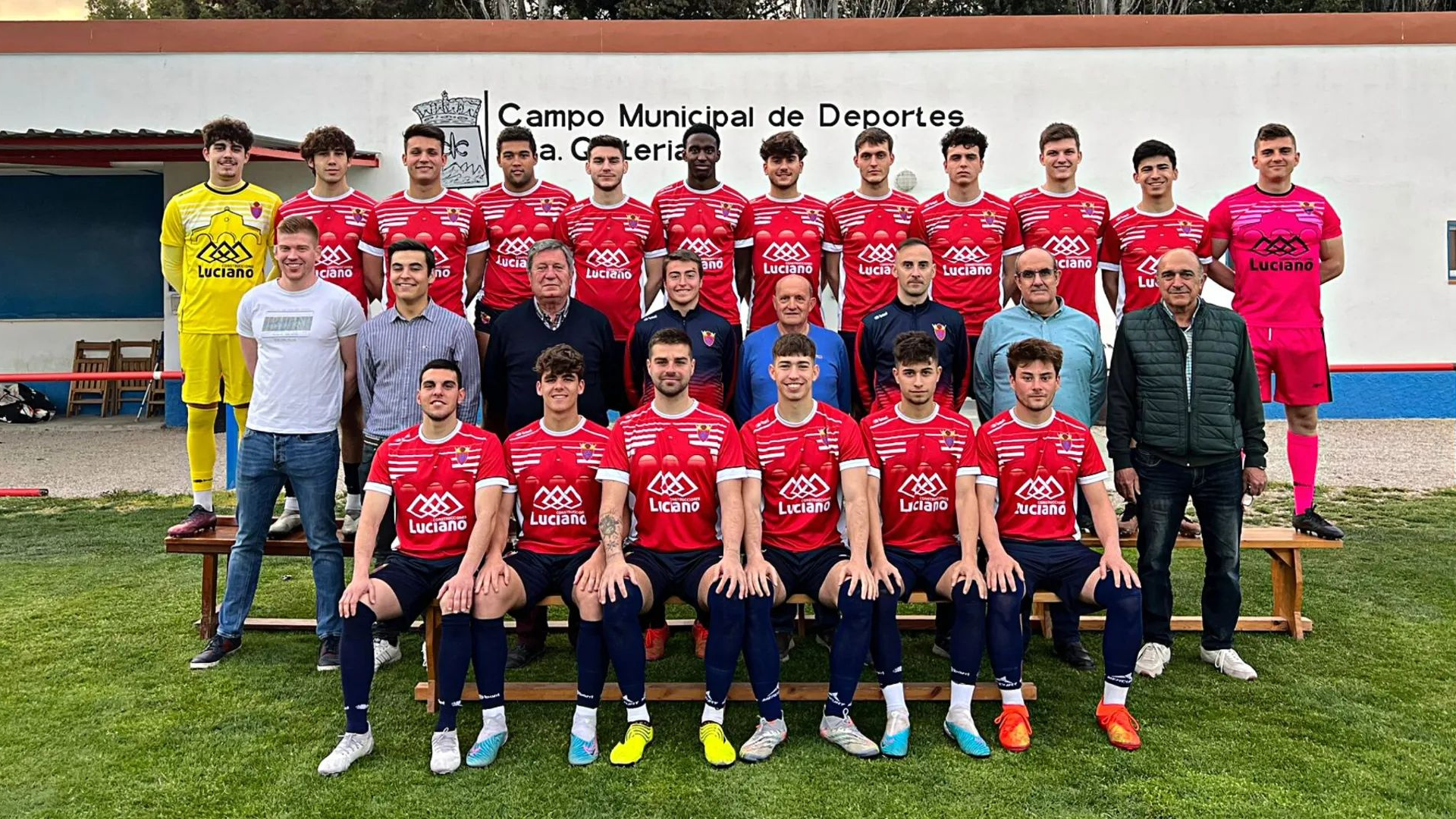 Plantilla y cuerpo técnico del Tardienta de la temporada 2022/23.