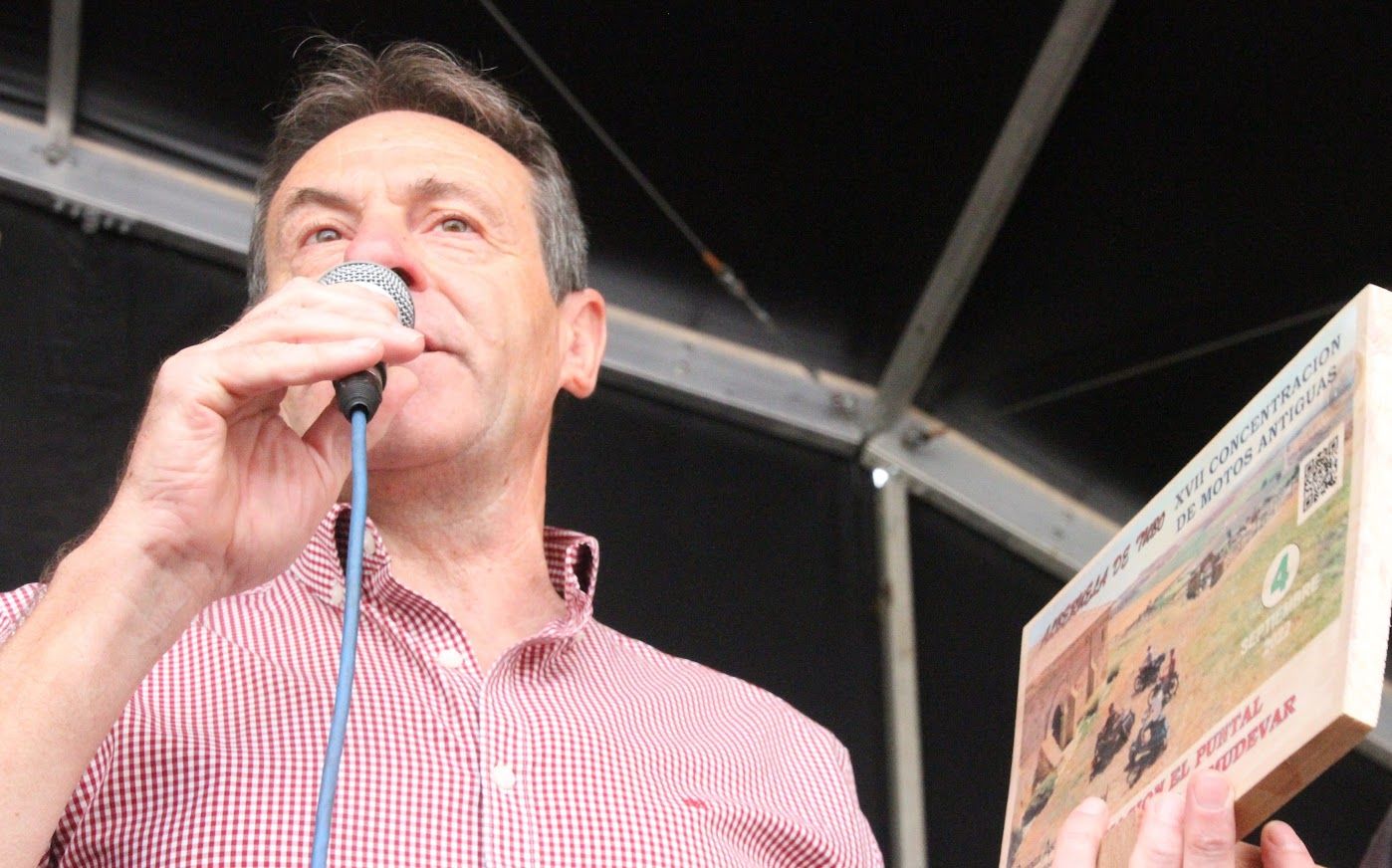 Concentración de motos clásicas en Alberuela de Tubo. Foto Carlos Neofato 