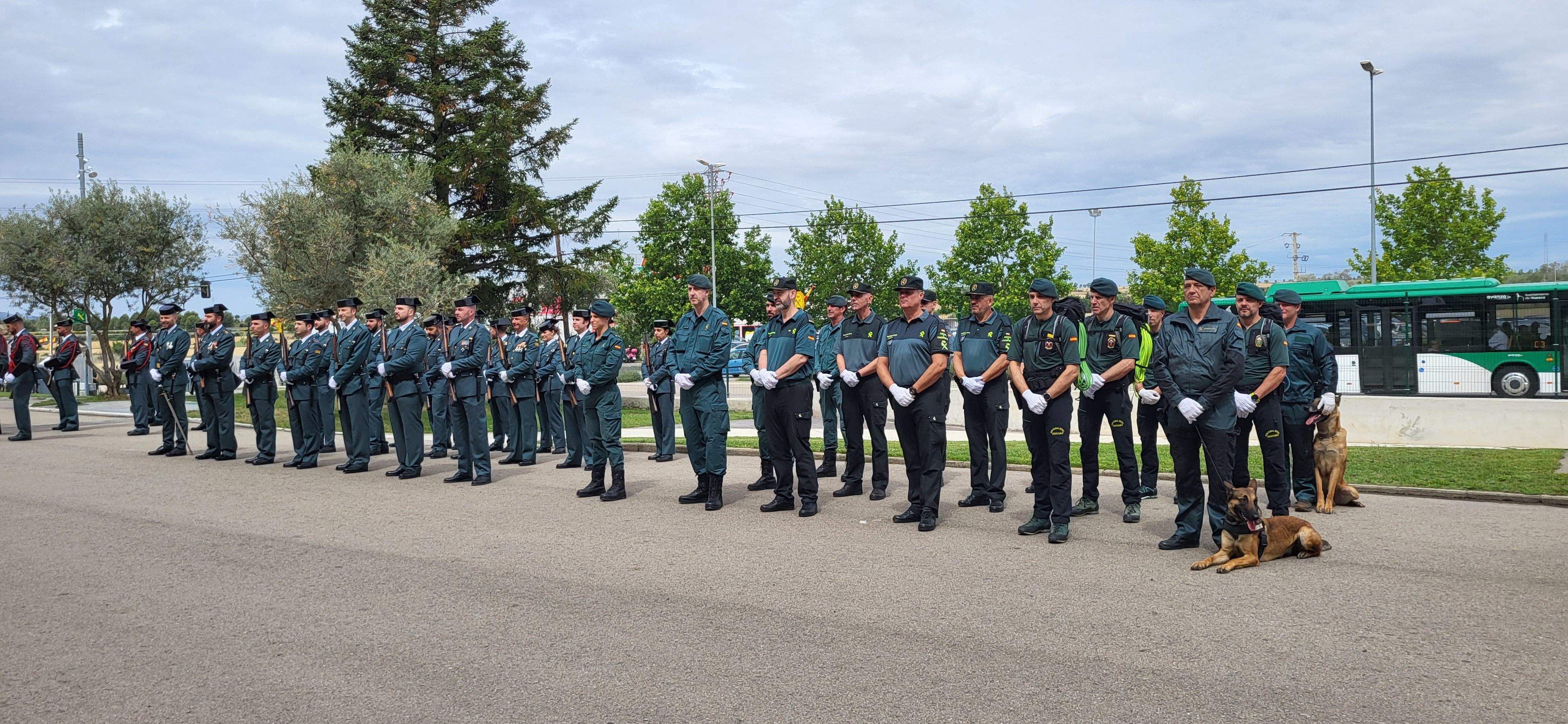 Celebración en Huesca del 179 aniversario de la Guardia Civil. Foto: Mercedes Manterola