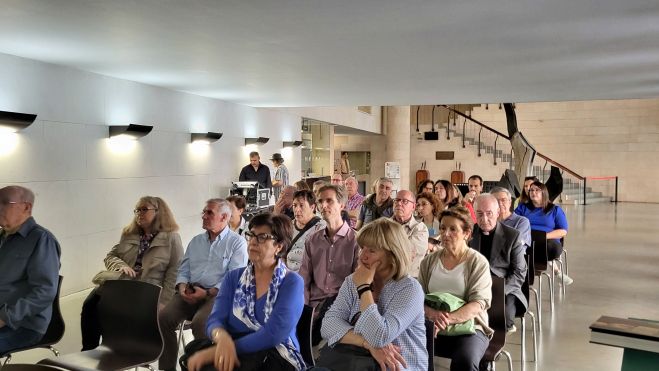 Asistentes a la presentación del catálogo. Foto Myriam Martínez