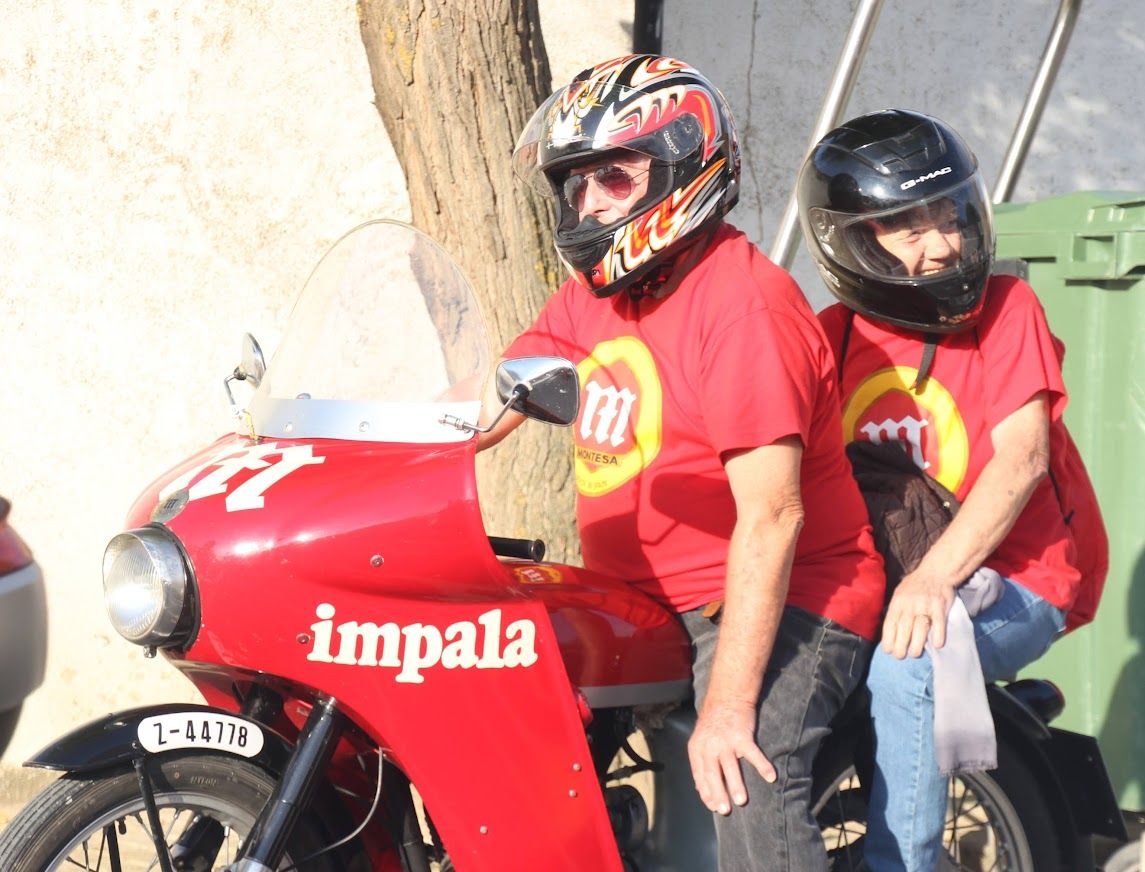 Concentración de motos clásicas en Alberuela de Tubo. Foto Carlos Neofato 