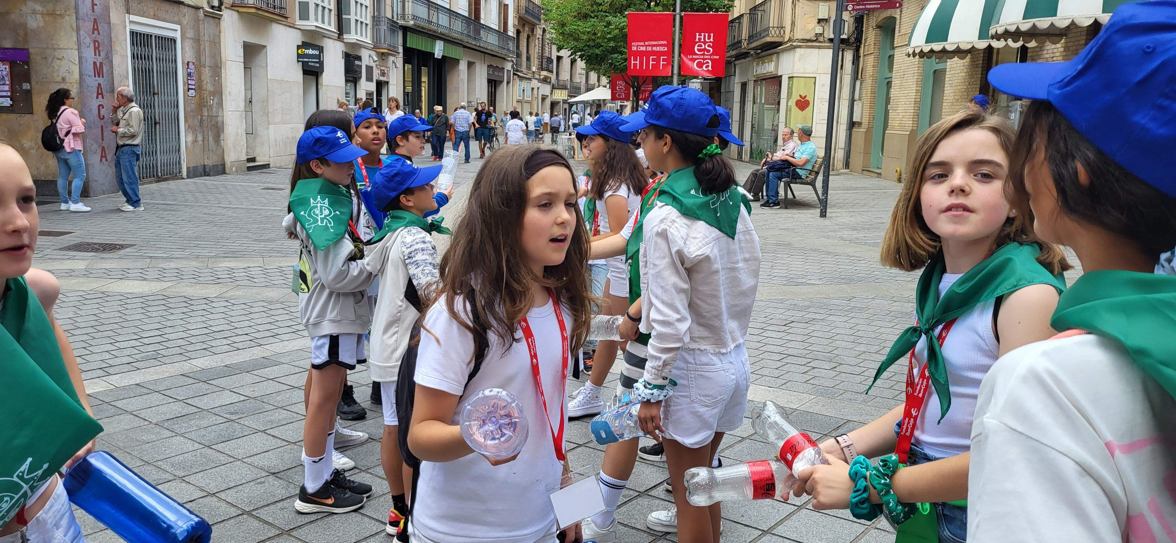 Mercado de cooperativas escolares del programa "Aprender a emprender". Foto: Myriam Martínez