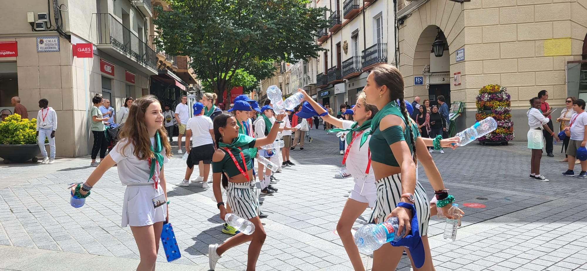Mercado de cooperativas escolares del programa "Aprender a emprender". Foto: Myriam Martínez