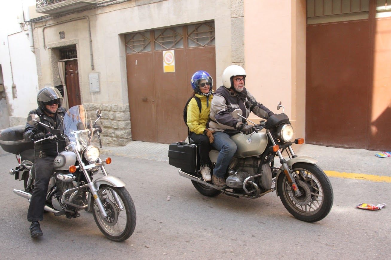 Concentración de motos clásicas en Alberuela de Tubo. Foto Carlos Neofato 