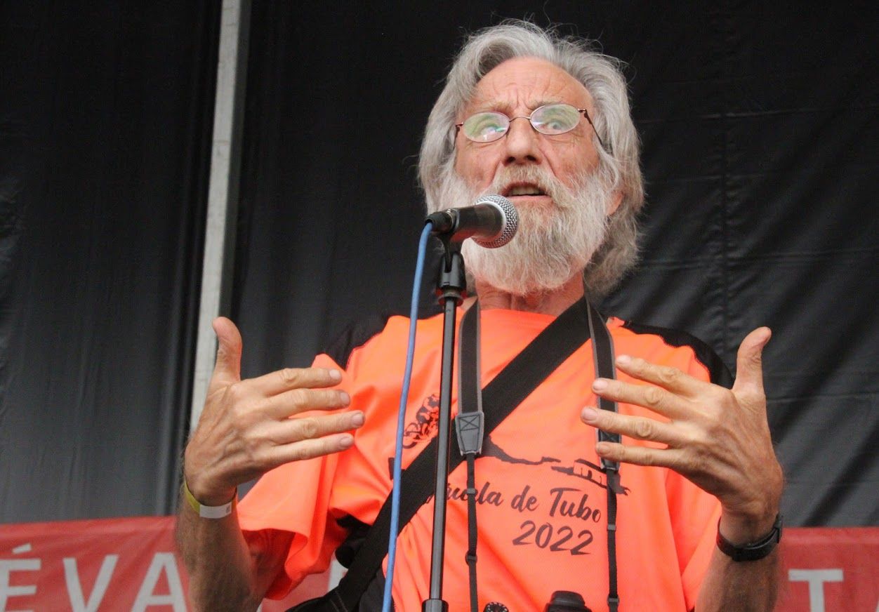 Concentración de motos clásicas en Alberuela de Tubo. Foto Carlos Neofato 