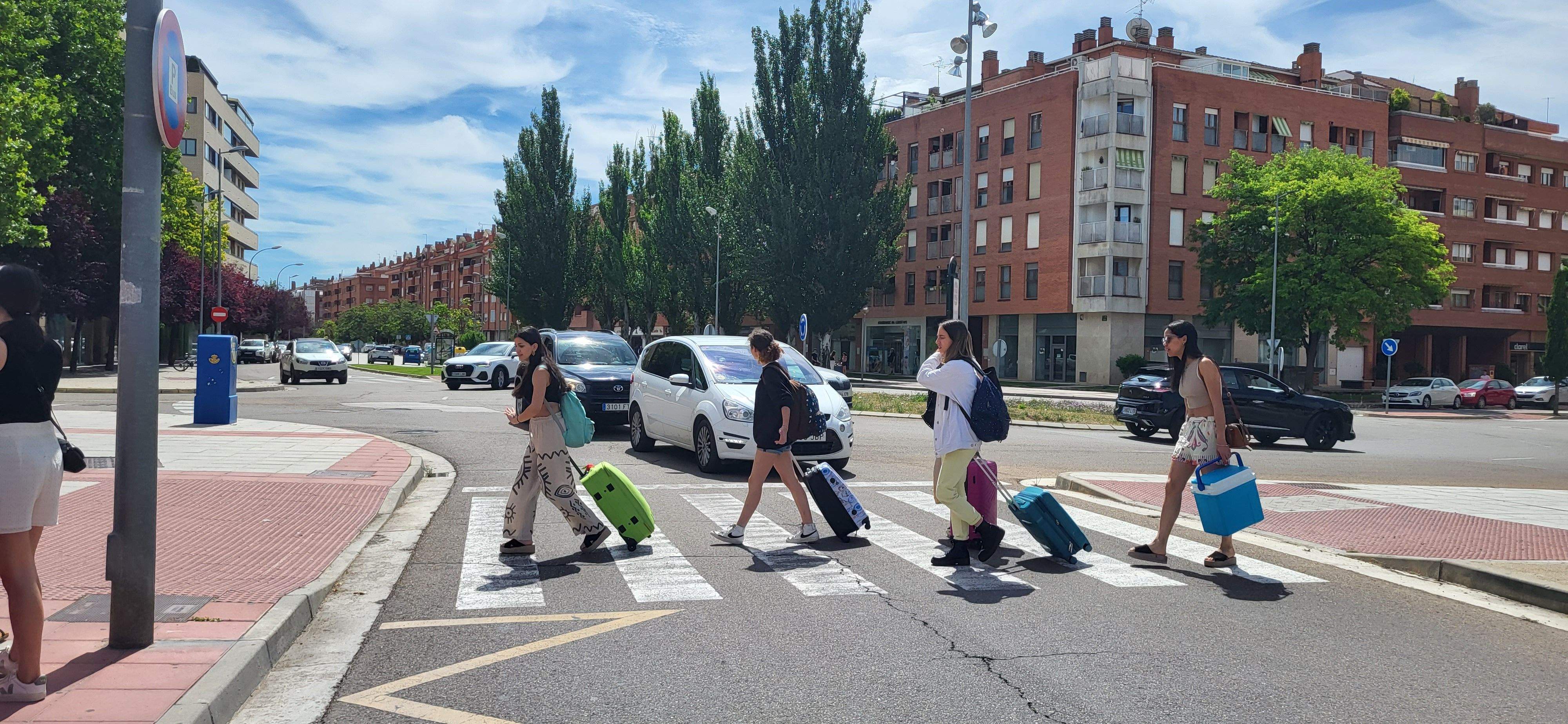 Salida a Salou de los estudiantes de Huesca que han acabado la Evau. Foto: Mercedes Manterola