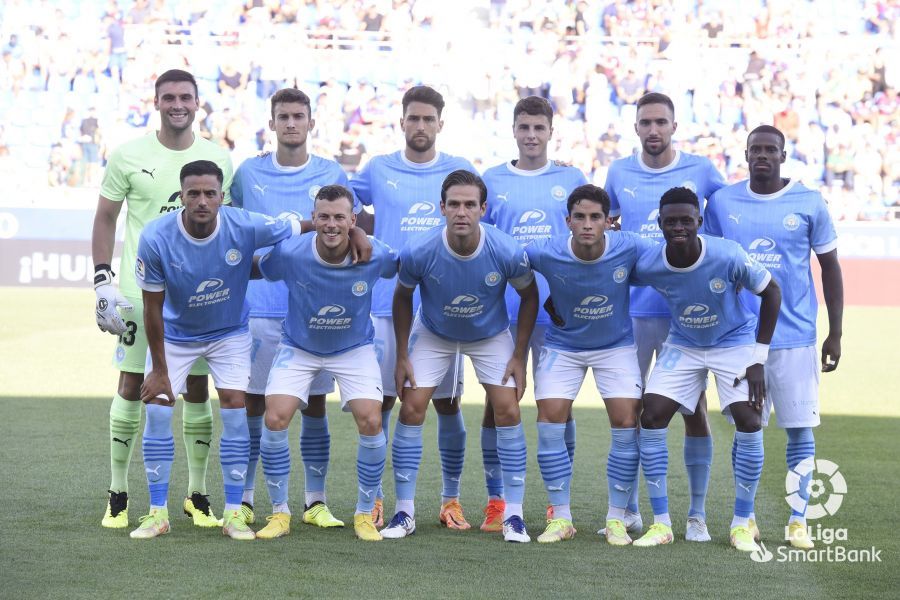 Partido entre el Huesca y el Ibiza en El Alcoraz. Foto La Liga 