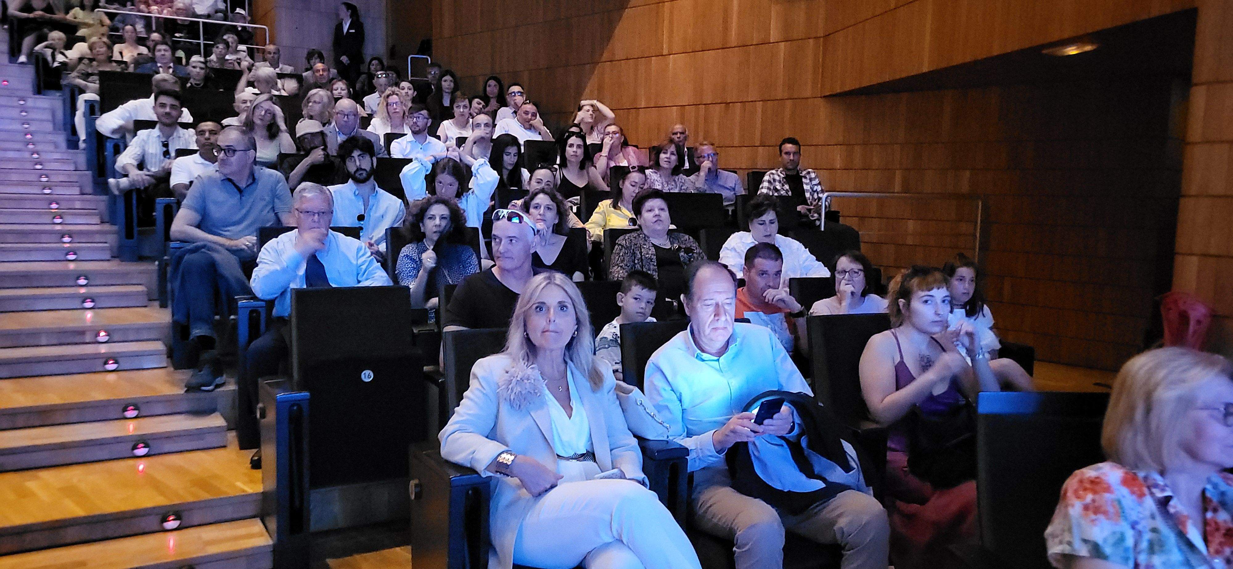 Graduación del alumnado de la Facultad de Ciencias de la Salud y el Deporte de Huesca. Foto Myriam Martínez