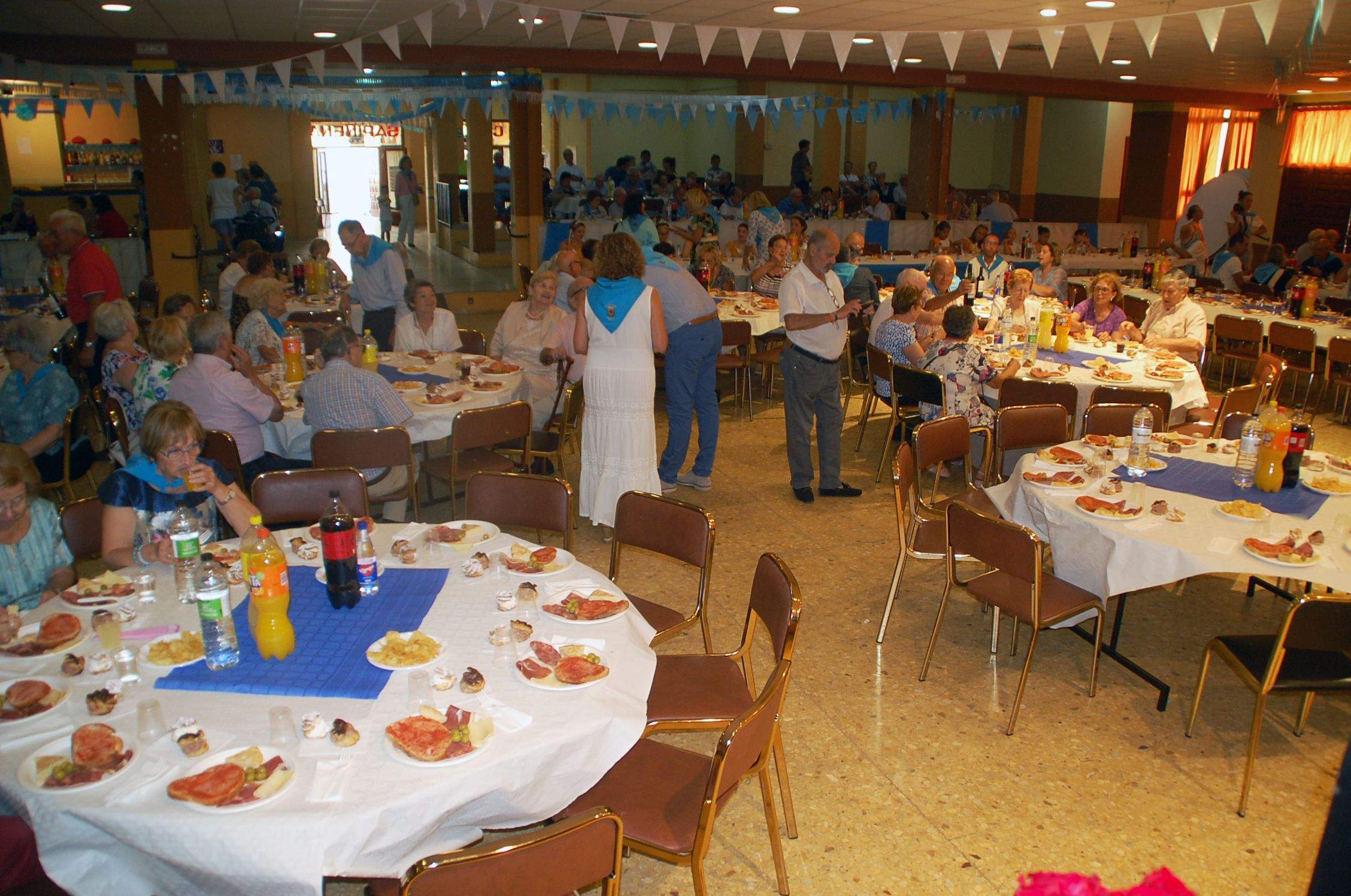 Homenaje a los mayores en Sariñena. Homenaje a los mayores en Sariñena.