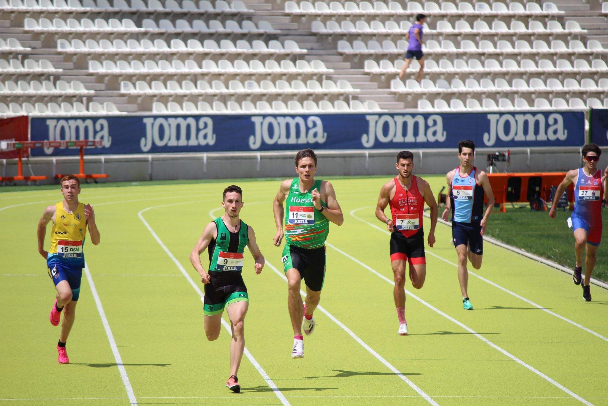 Iguacel ha dominado el 400 con gran autoridad.