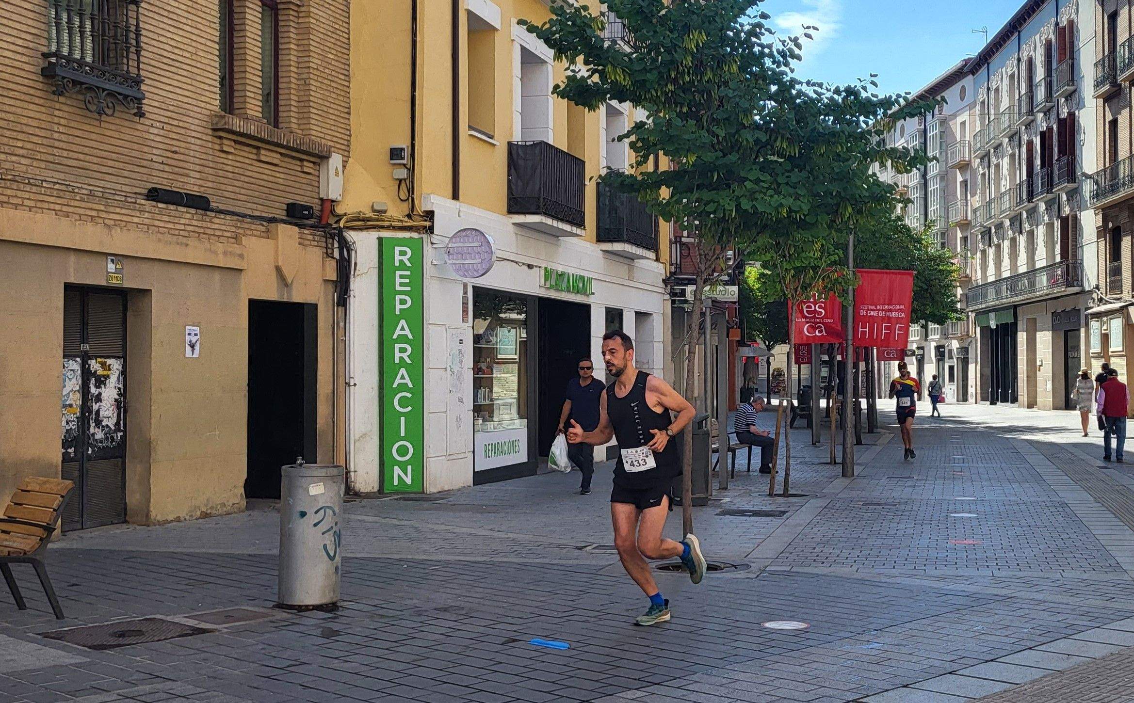 Carrera Ruta 091 en favor de Araela en Huesca. Foto: Mercedes Manterola
