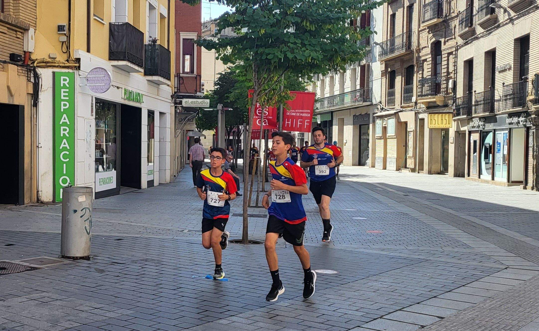 Carrera Ruta 091 en favor de Araela en Huesca. Foto: Mercedes Manterola