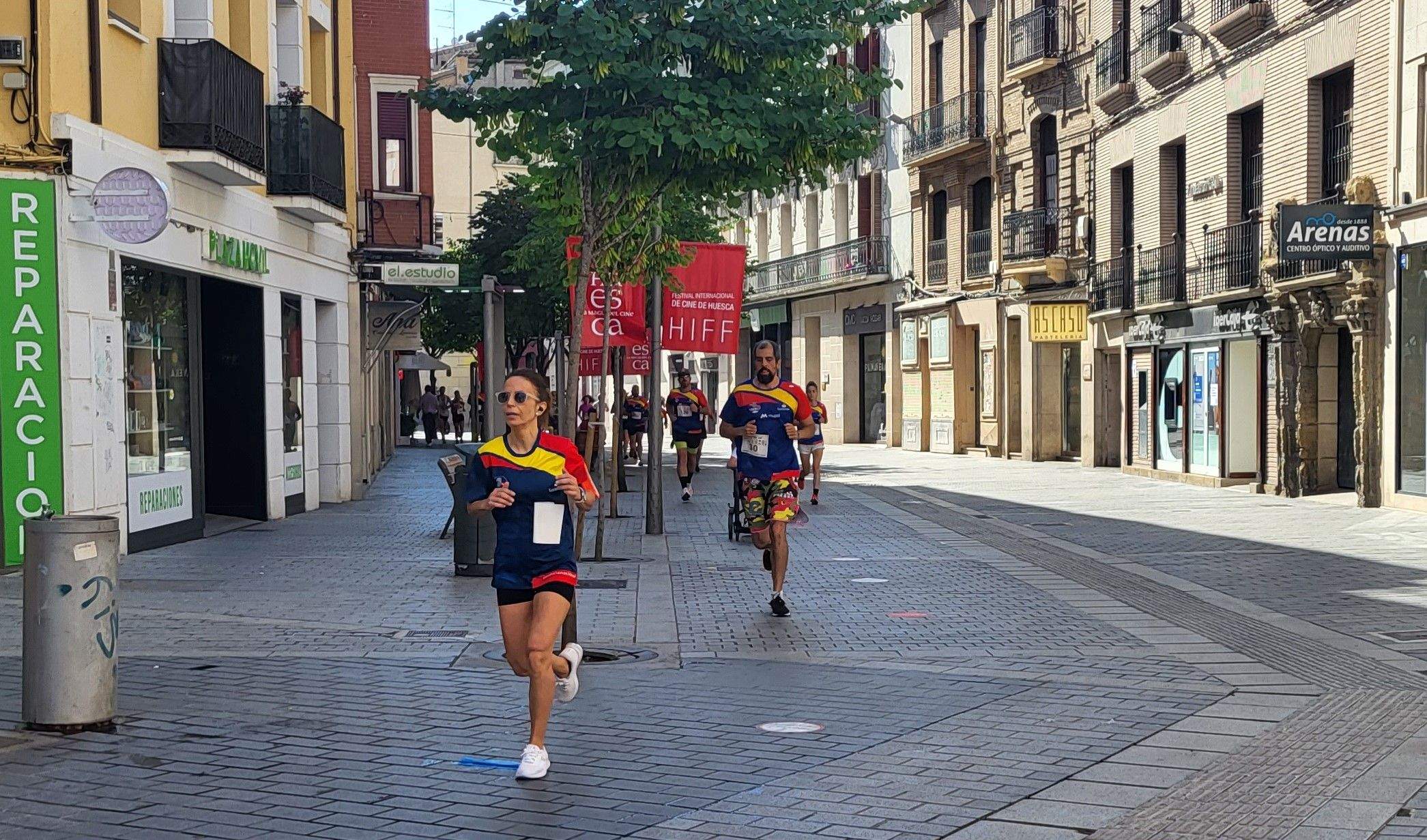 Carrera Ruta 091 en favor de Araela en Huesca. Foto: Mercedes Manterola