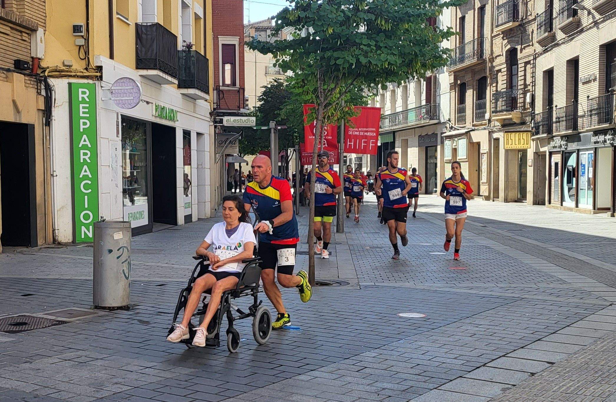 Carrera Ruta 091 en favor de Araela en Huesca. Foto: Mercedes Manterola