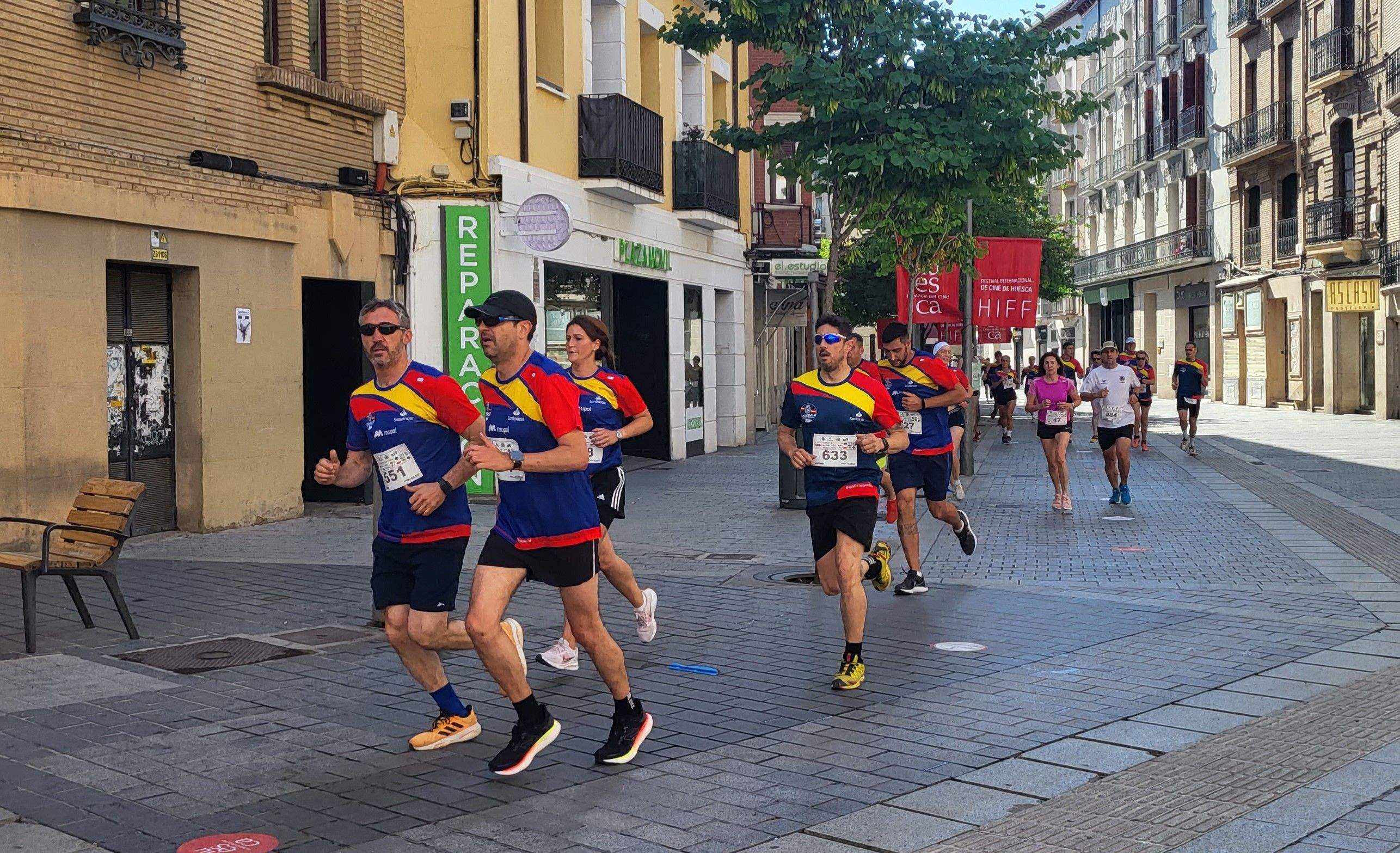Carrera Ruta 091 en favor de Araela en Huesca. Foto: Mercedes Manterola