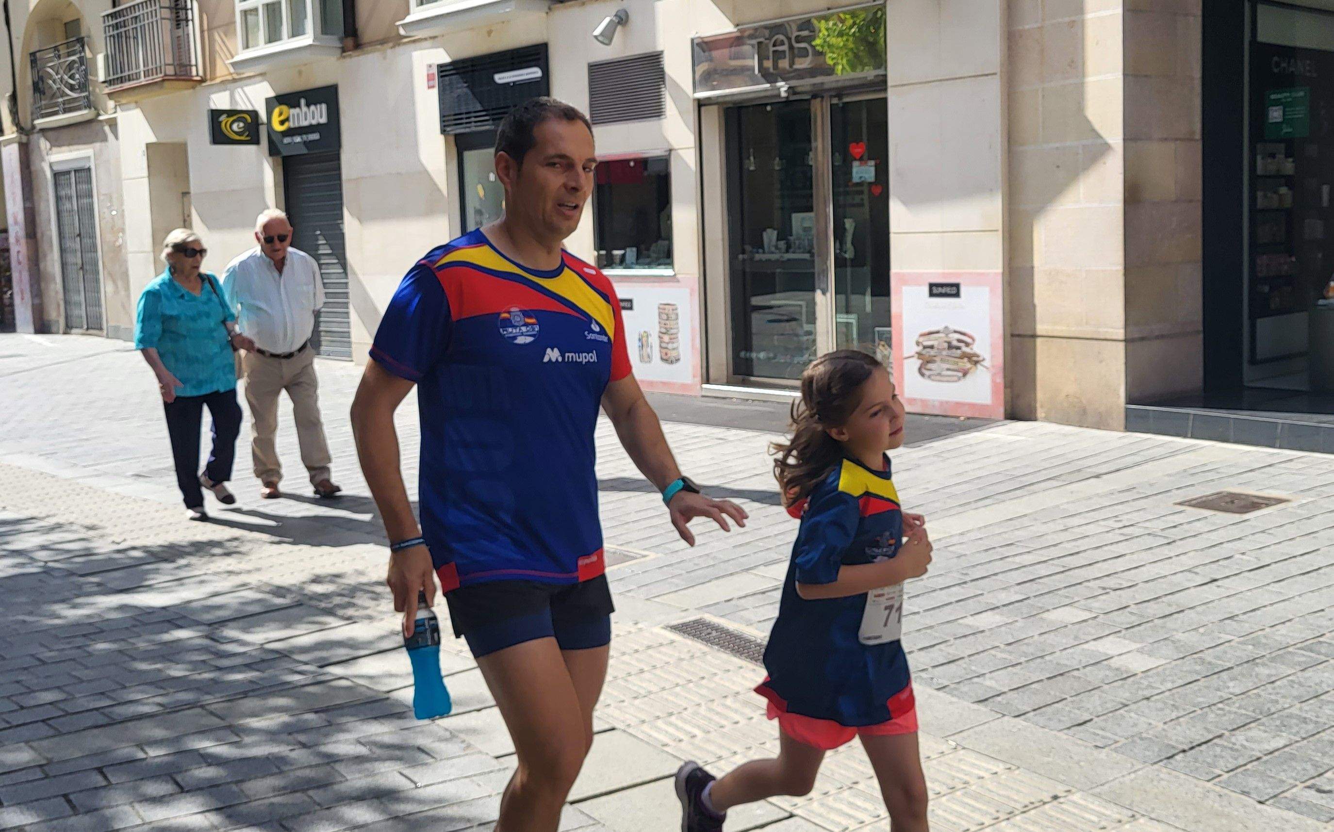 Carrera Ruta 091 en favor de Araela en Huesca. Foto: Mercedes Manterola