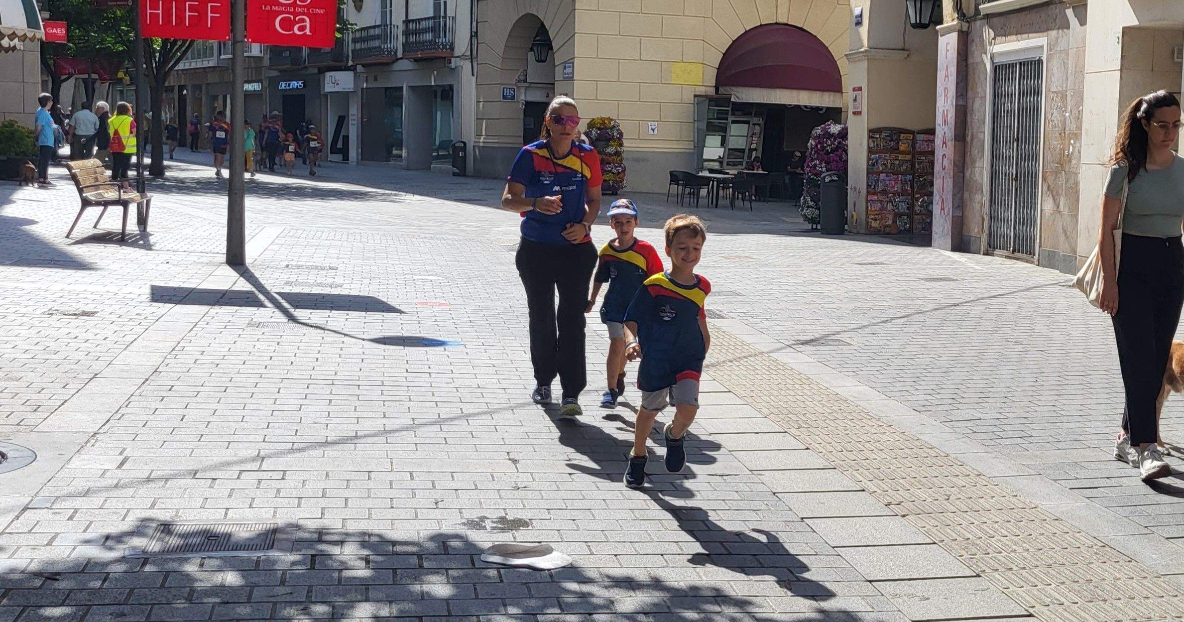 Carrera Ruta 091 en favor de Araela en Huesca. Foto: Mercedes Manterola