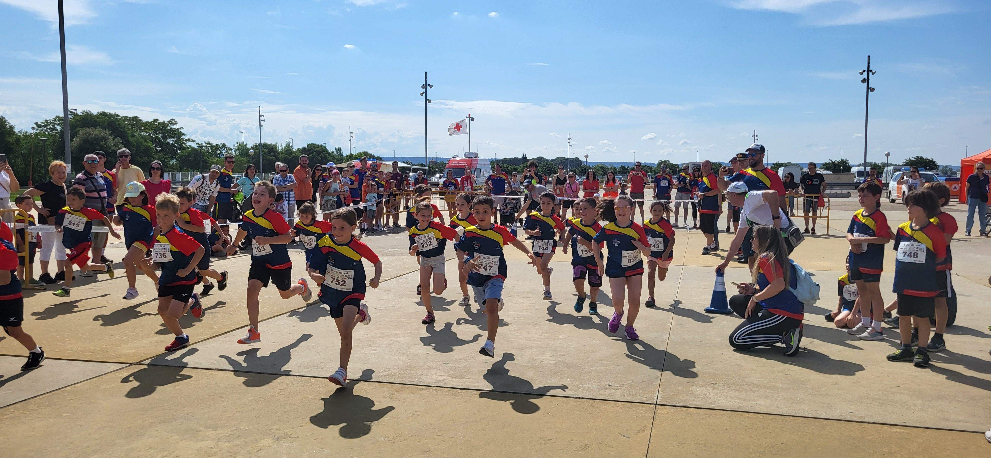 Carrera Ruta 091 en Huesca en favor de los enfermos de ELA. Foto Myriam Martínez