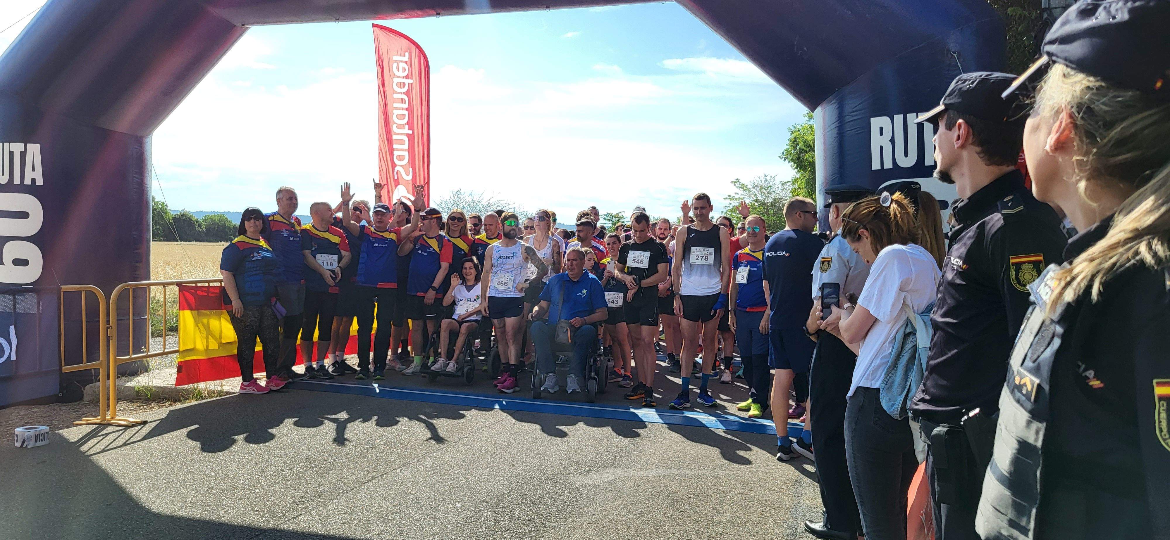Carrera Ruta 091 en Huesca en favor de los enfermos de ELA. Foto Myriam Martínez