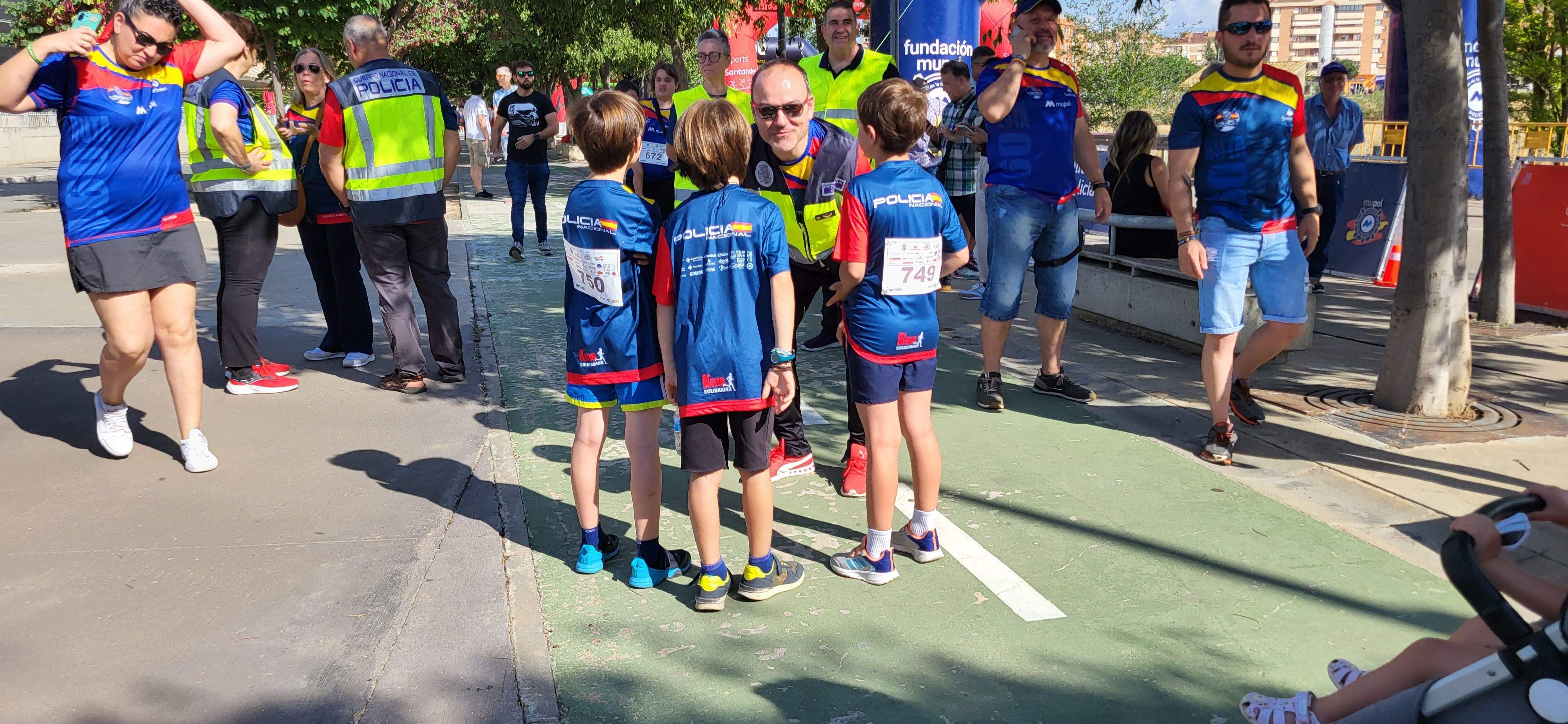 Carrera Ruta 091 en Huesca en favor de los enfermos de ELA. Foto Myriam Martínez