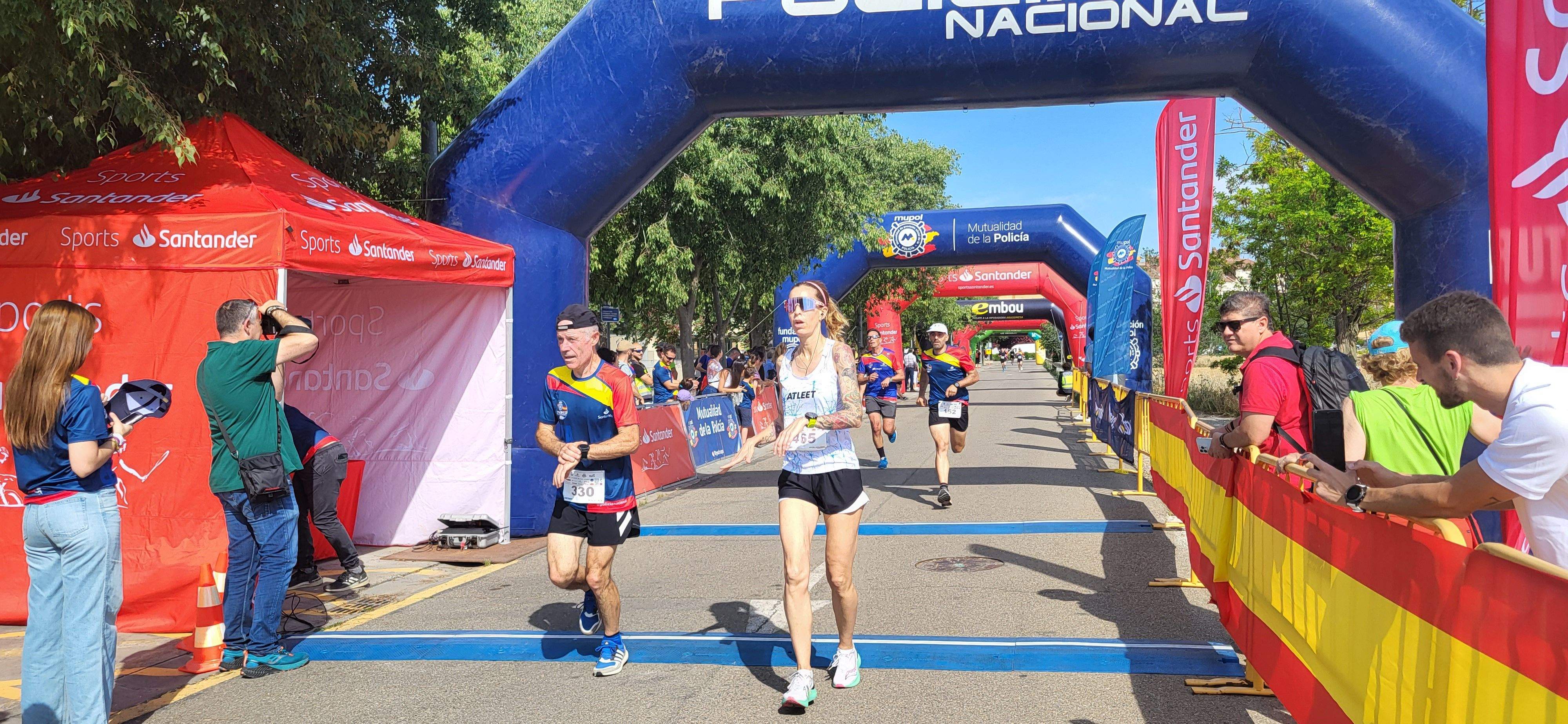 Carrera Ruta 091 en Huesca en favor de los enfermos de ELA. Foto Myriam Martínez
