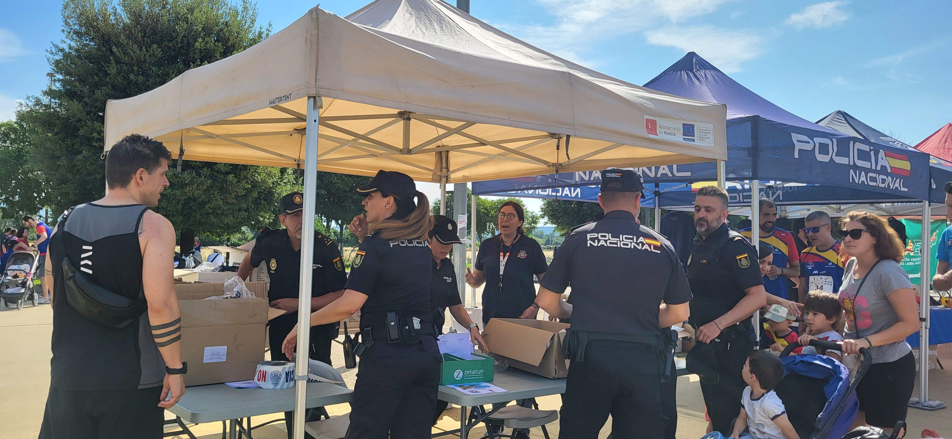 Carrera Ruta 091 en Huesca en favor de los enfermos de ELA. Foto Myriam Martínez