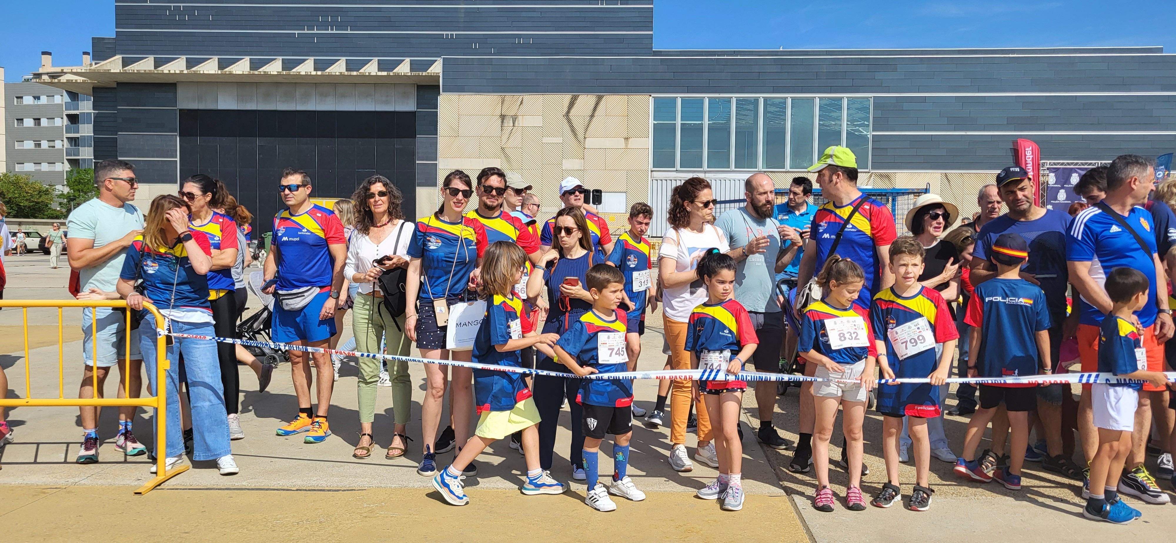 Carrera Ruta 091 en Huesca en favor de los enfermos de ELA. Foto Myriam Martínez