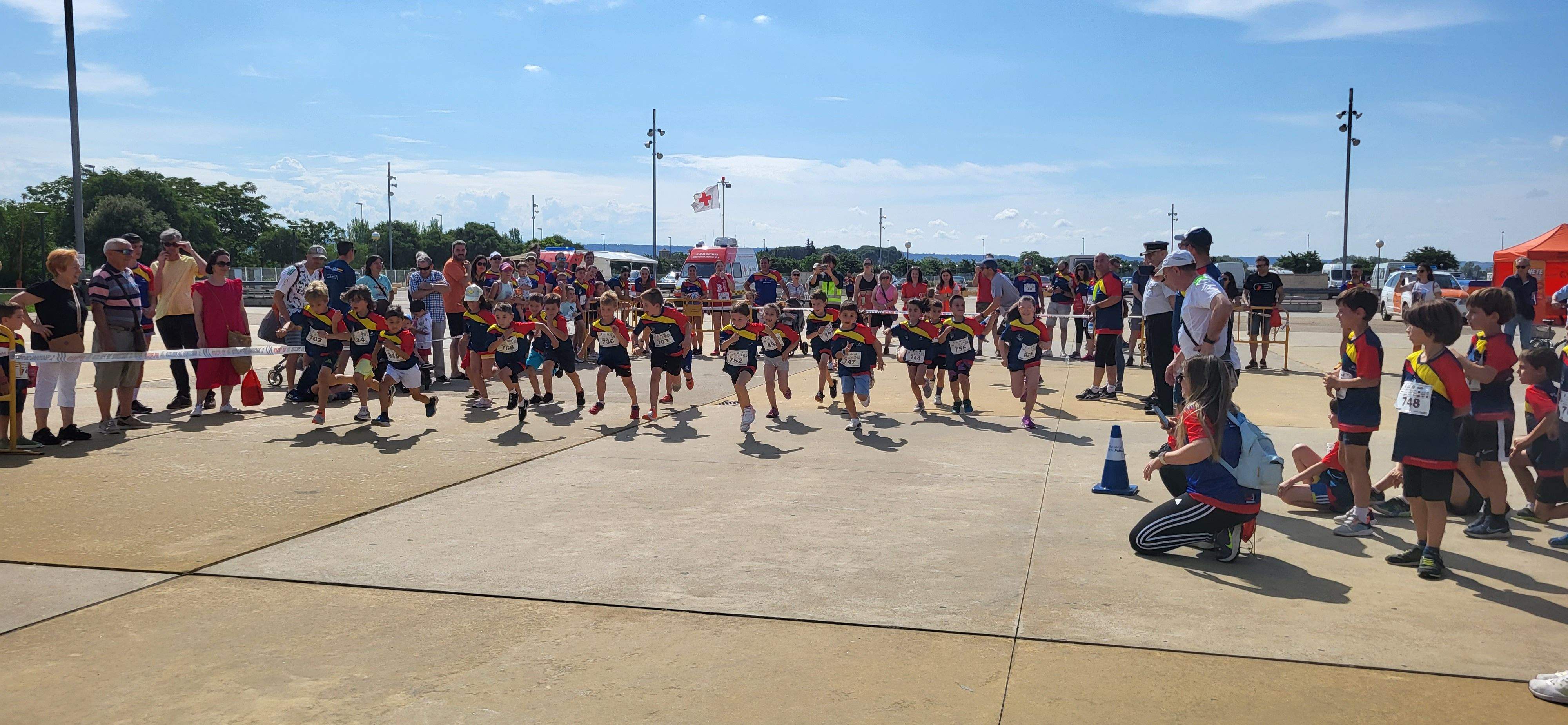 Carrera Ruta 091 en Huesca en favor de los enfermos de ELA. Foto Myriam Martínez