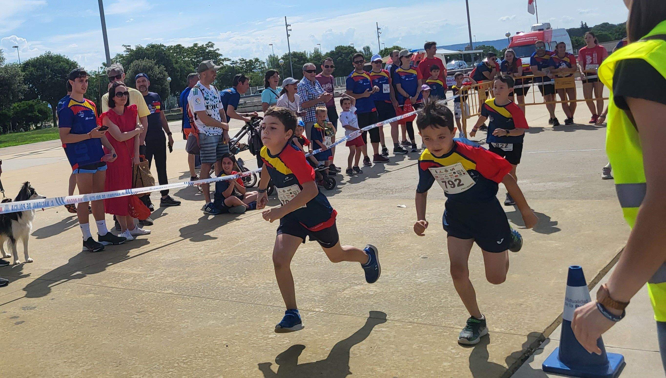 Carrera Ruta 091 en Huesca en favor de los enfermos de ELA. Foto Myriam Martínez