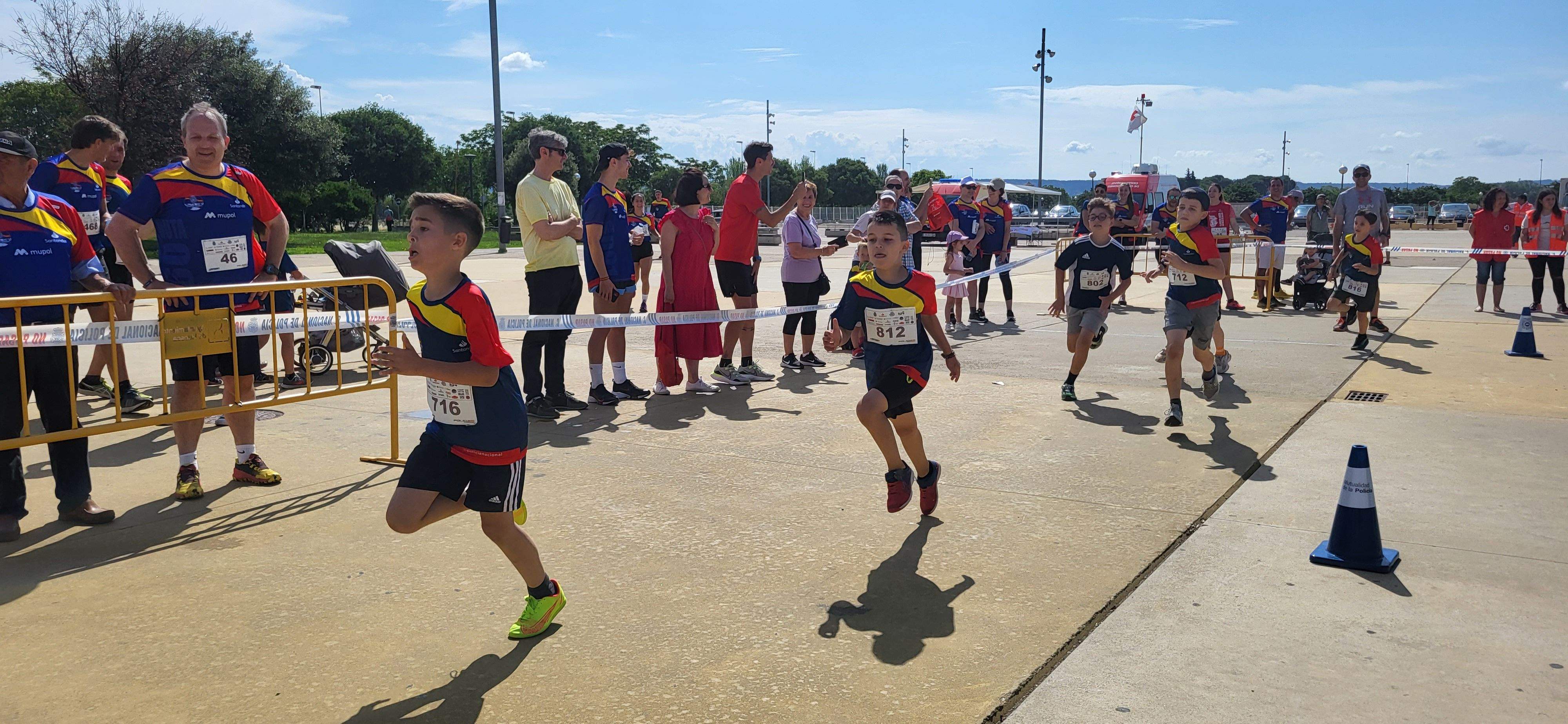 Carrera Ruta 091 en Huesca en favor de los enfermos de ELA. Foto Myriam Martínez