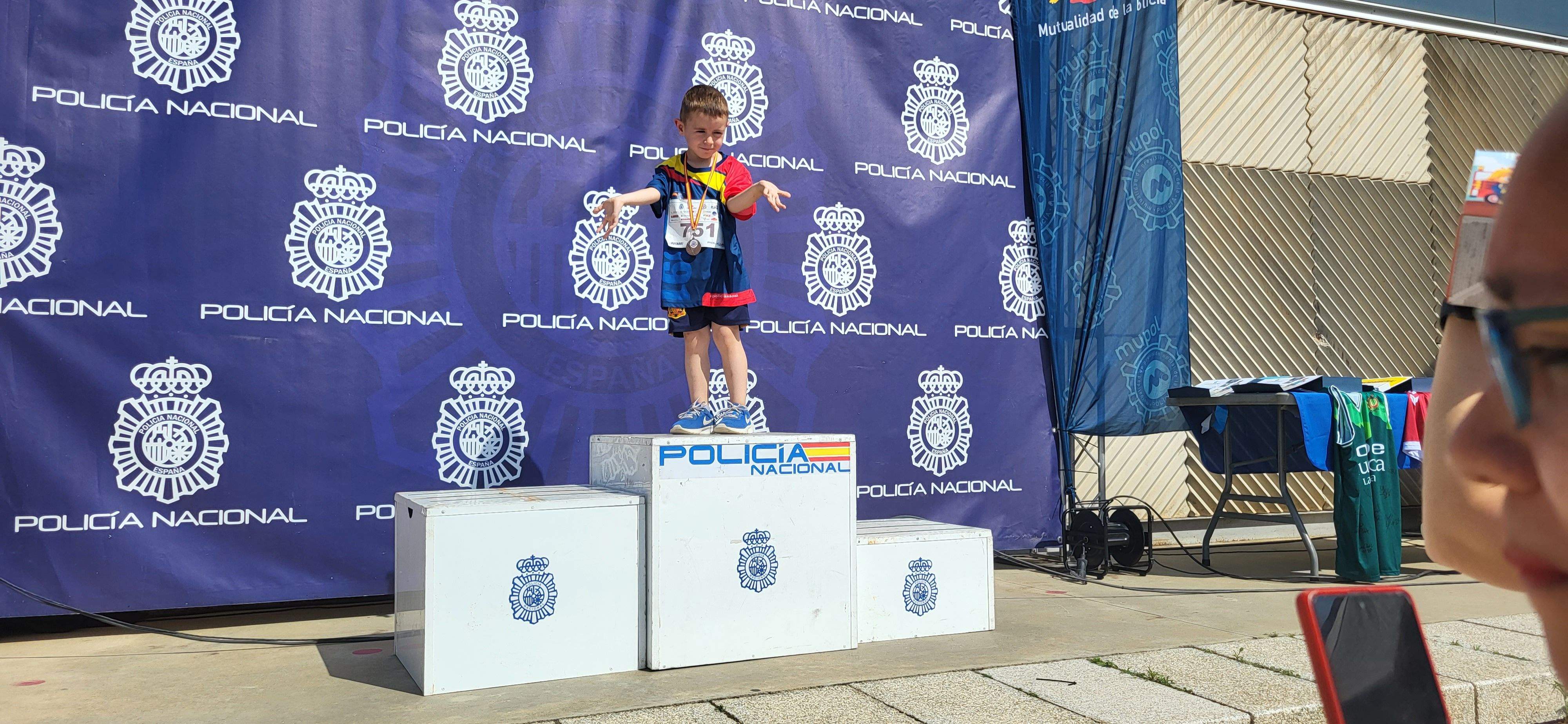 Carrera Ruta 091 en Huesca en favor de los enfermos de ELA. Foto Myriam Martínez
