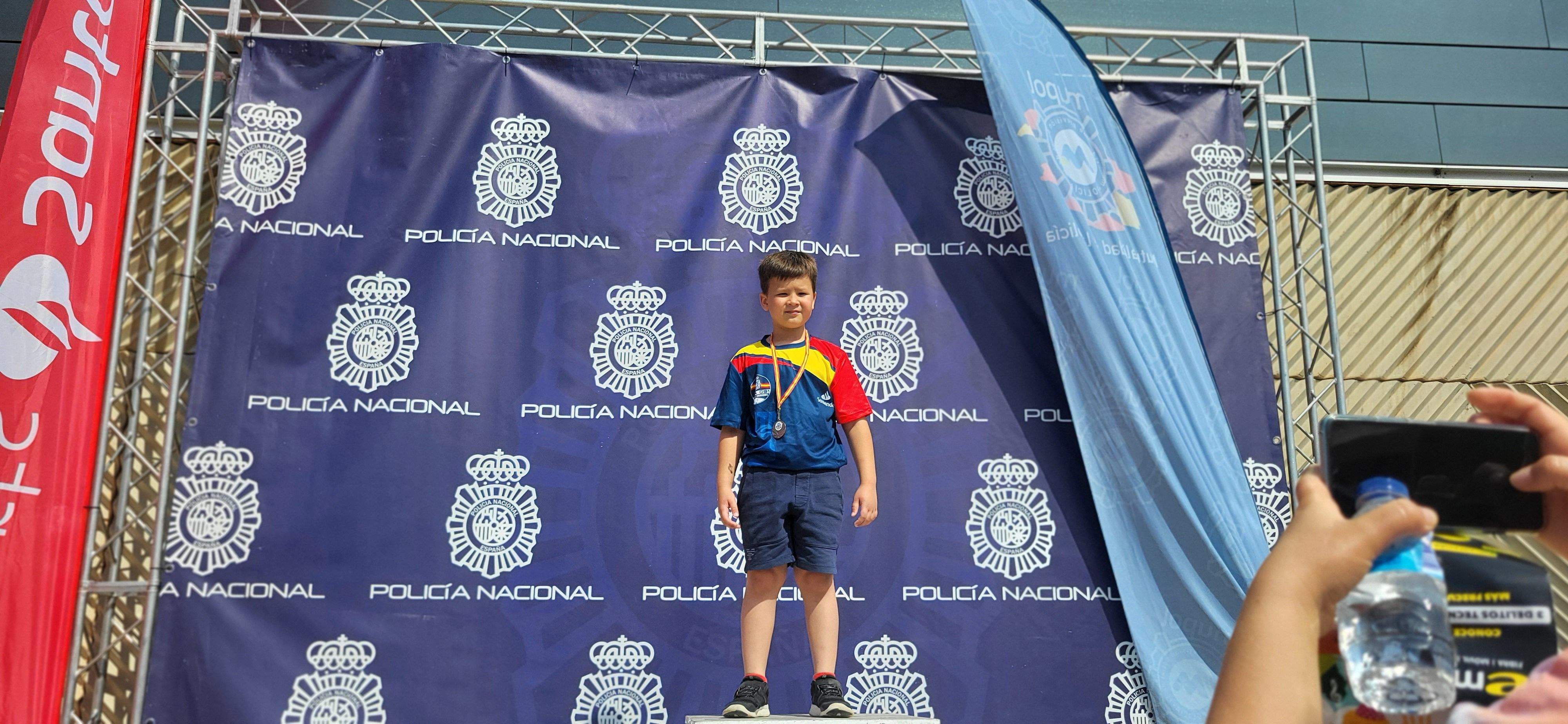 Carrera Ruta 091 en Huesca en favor de los enfermos de ELA. Foto Myriam Martínez