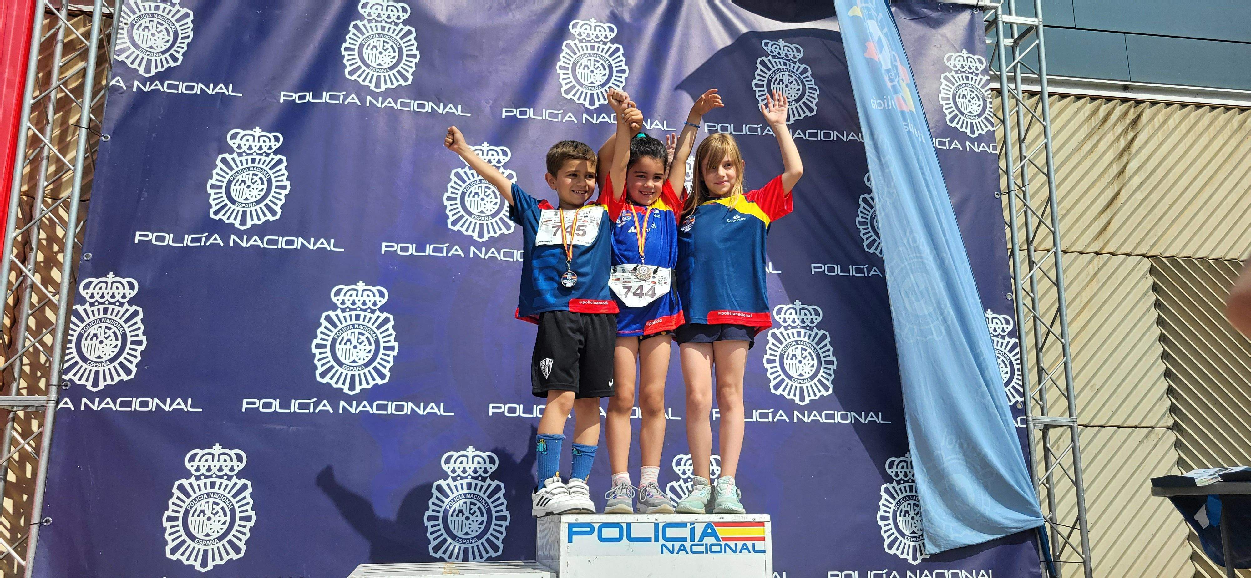 Carrera Ruta 091 en Huesca en favor de los enfermos de ELA. Foto Myriam Martínez