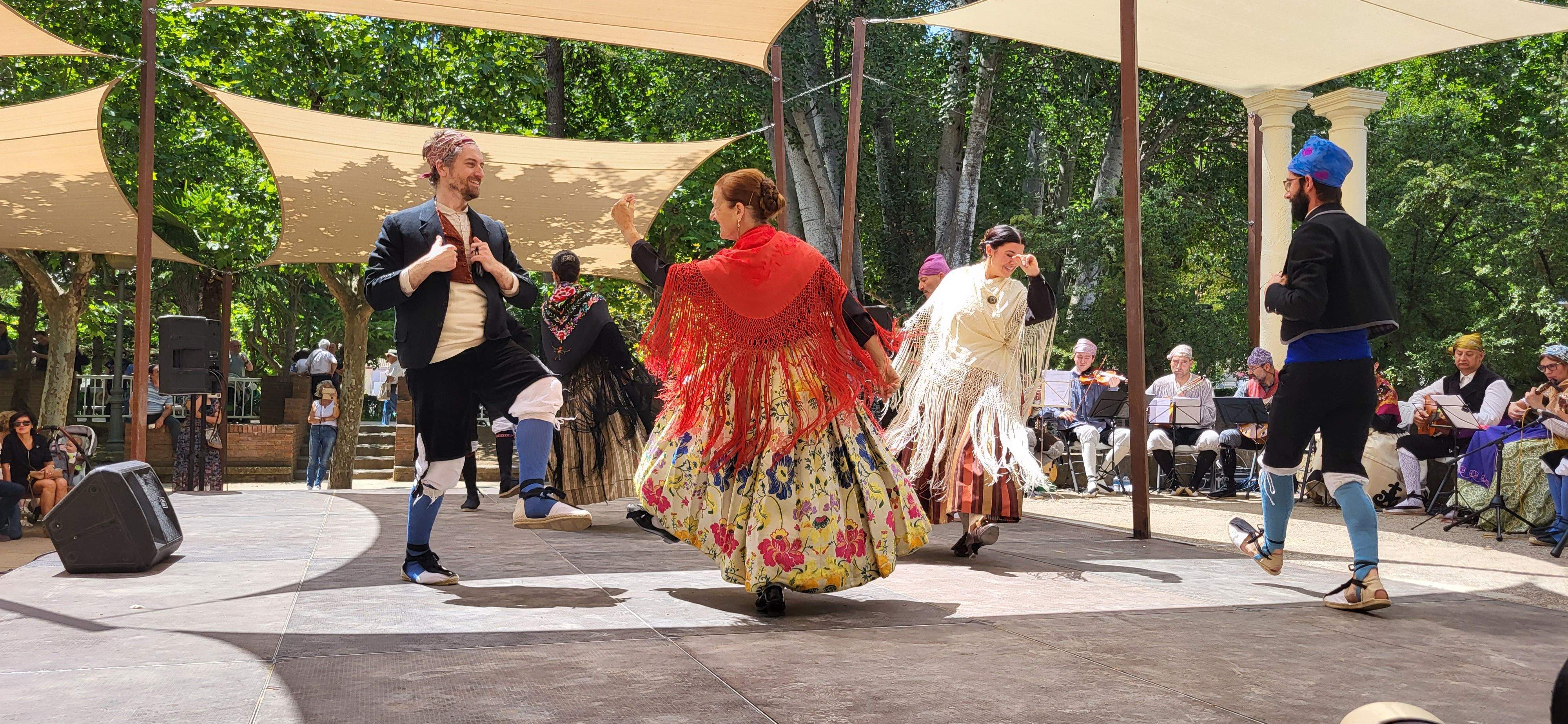 Agrupación Folklórica Santa Cecilia. Foto Myriam Martínez