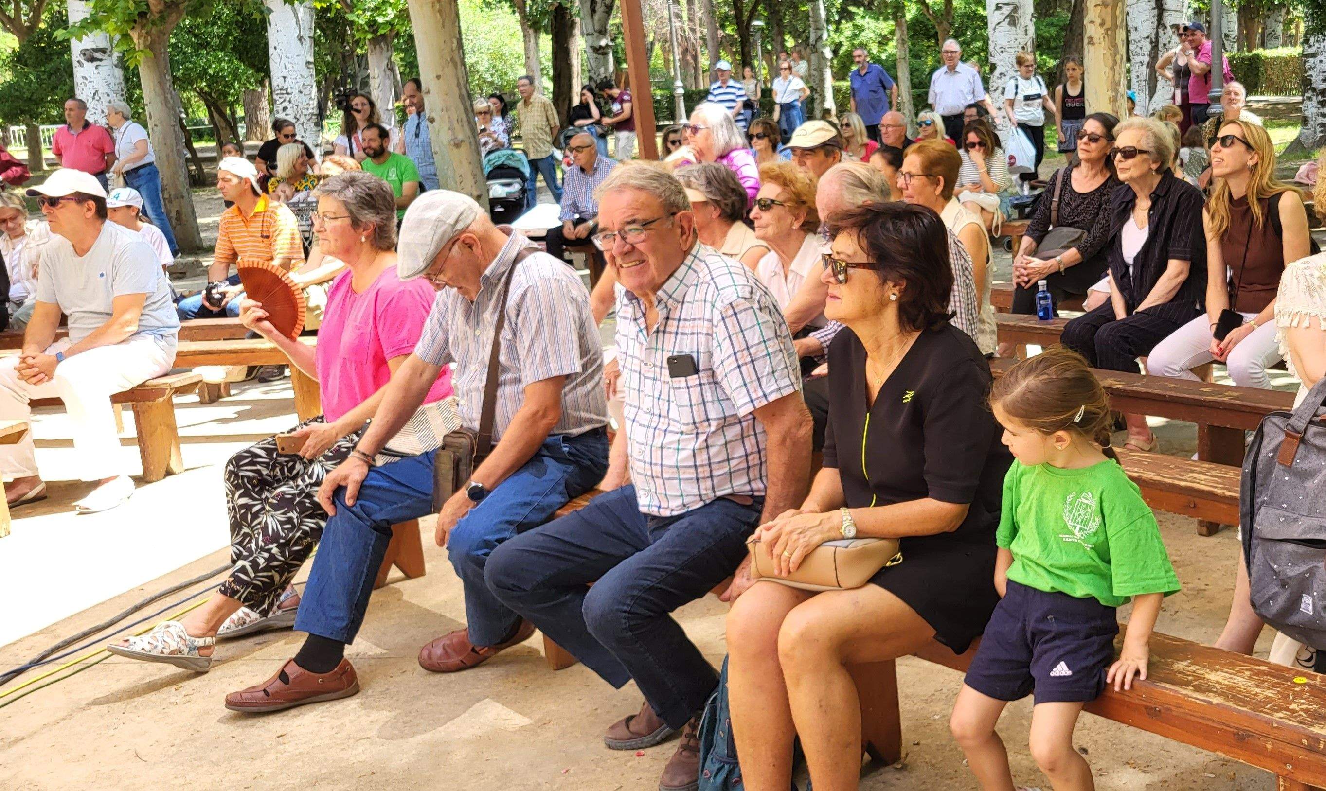 Agrupación Folklórica Santa Cecilia. Foto Myriam Martínez