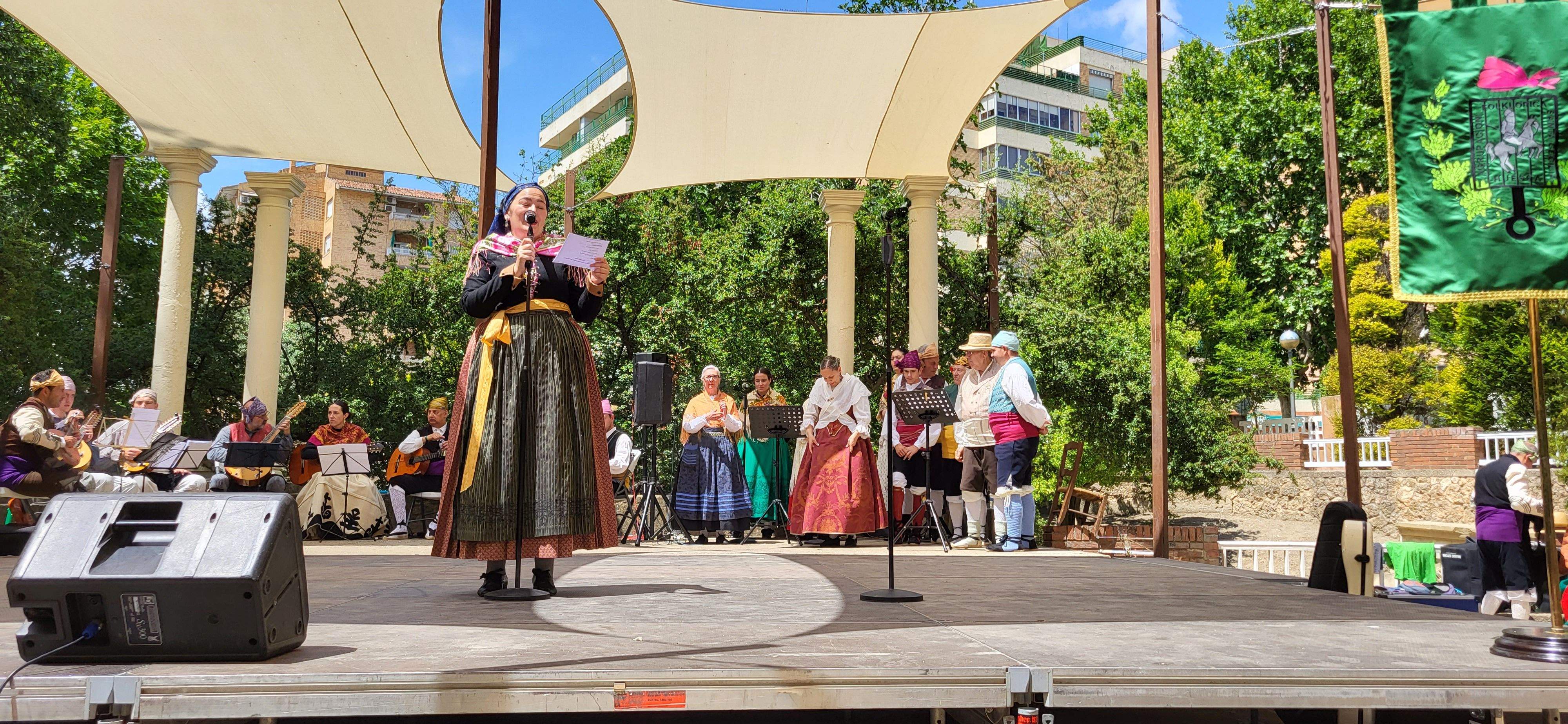 Agrupación Folklórica Santa Cecilia. Foto Myriam Martínez