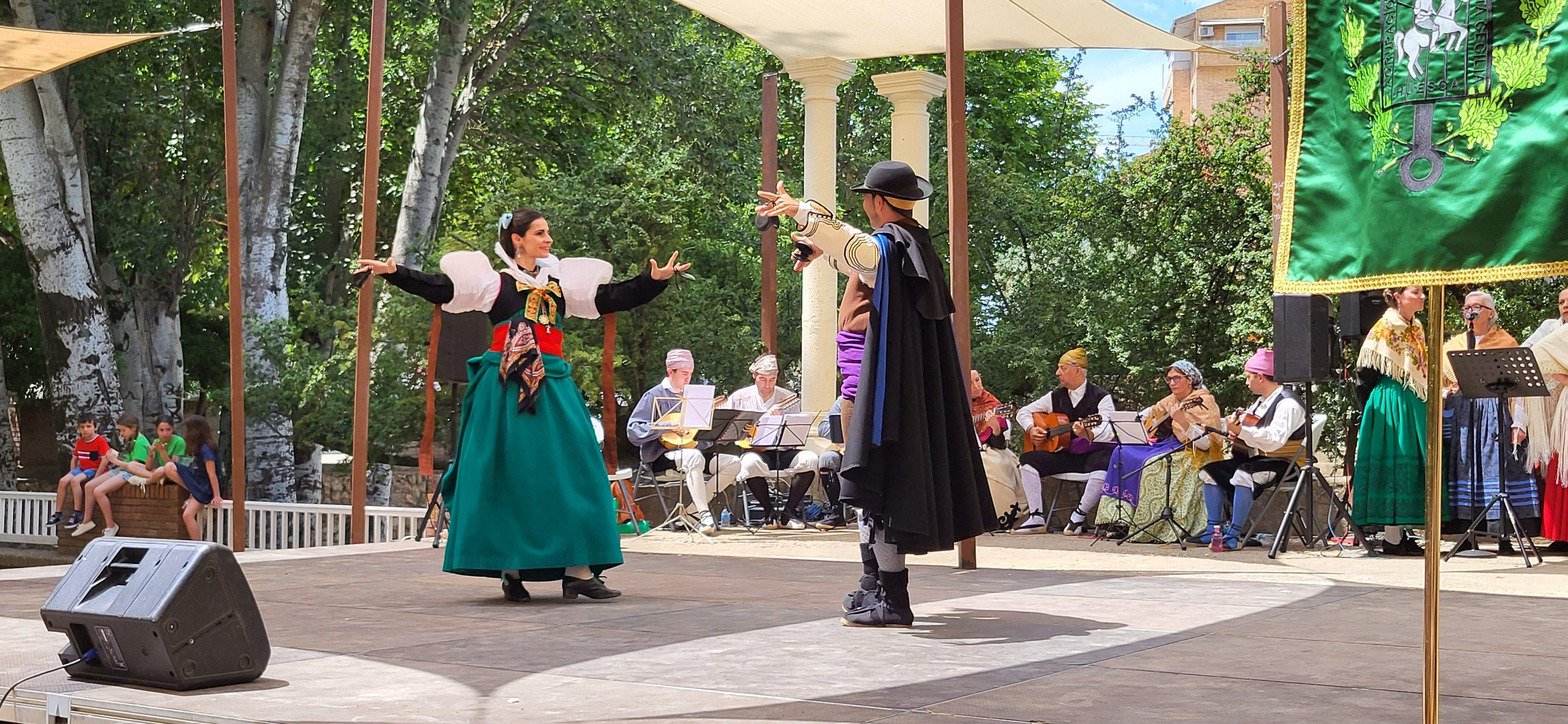 Agrupación Folklórica Santa Cecilia. Foto Myriam Martínez