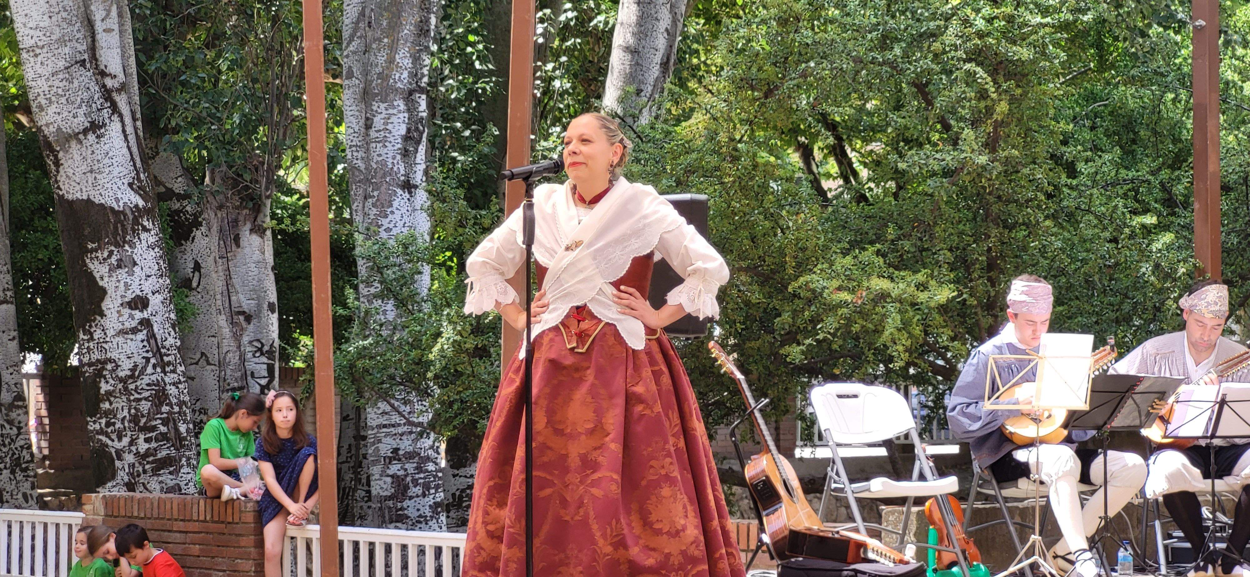 Agrupación Folklórica Santa Cecilia. Foto Myriam Martínez