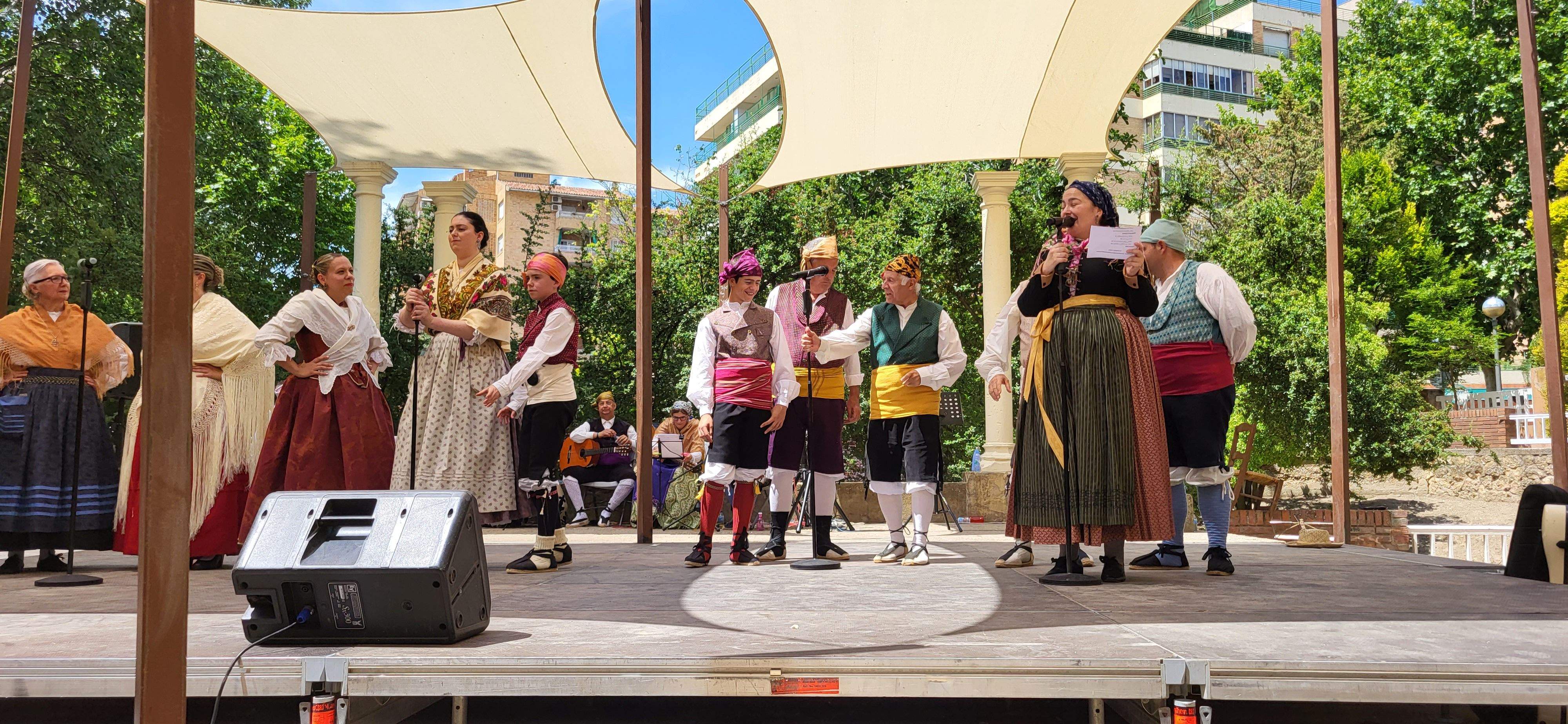 Agrupación Folklórica Santa Cecilia. Foto Myriam Martínez