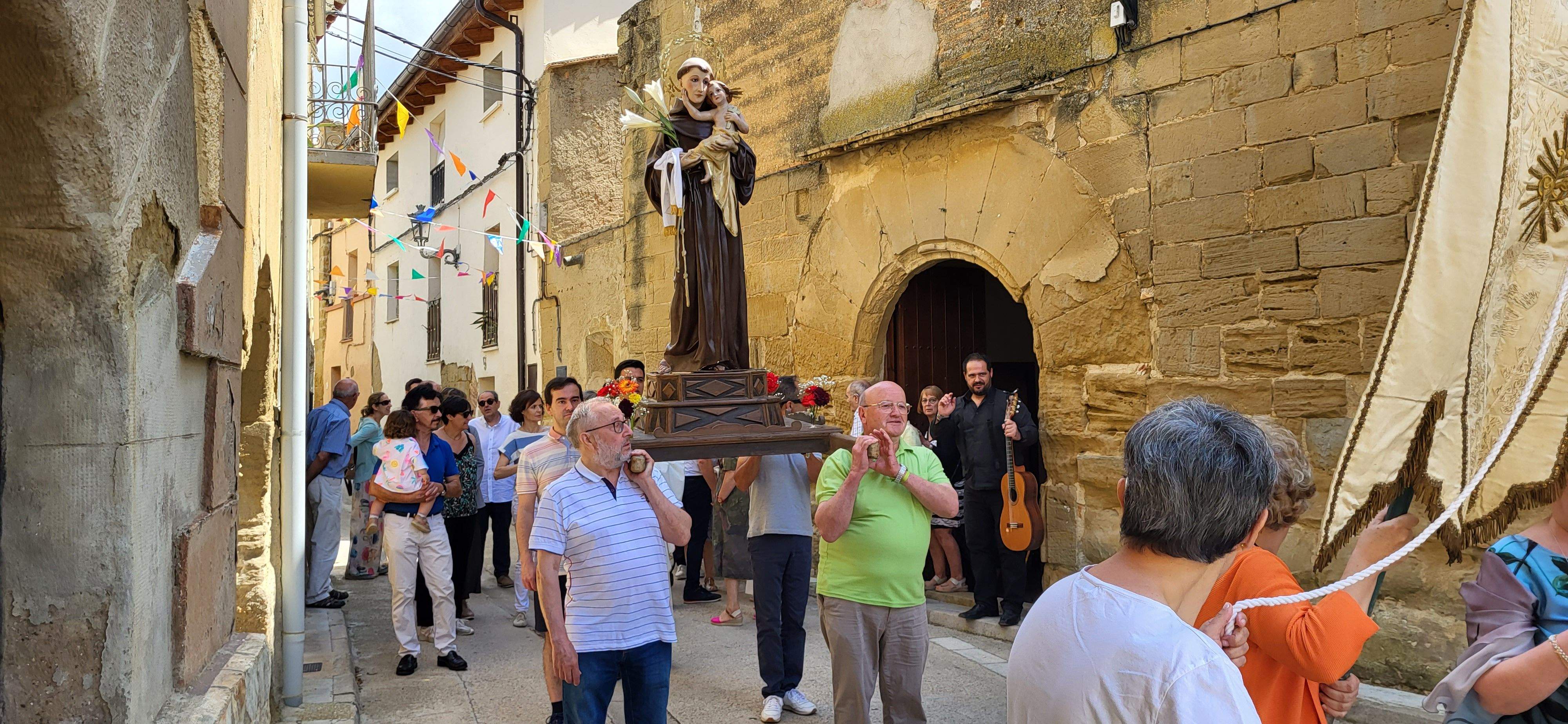 Fiestas en Loporzano en honor a San Antonio. Foto: Mercedes Manterola
