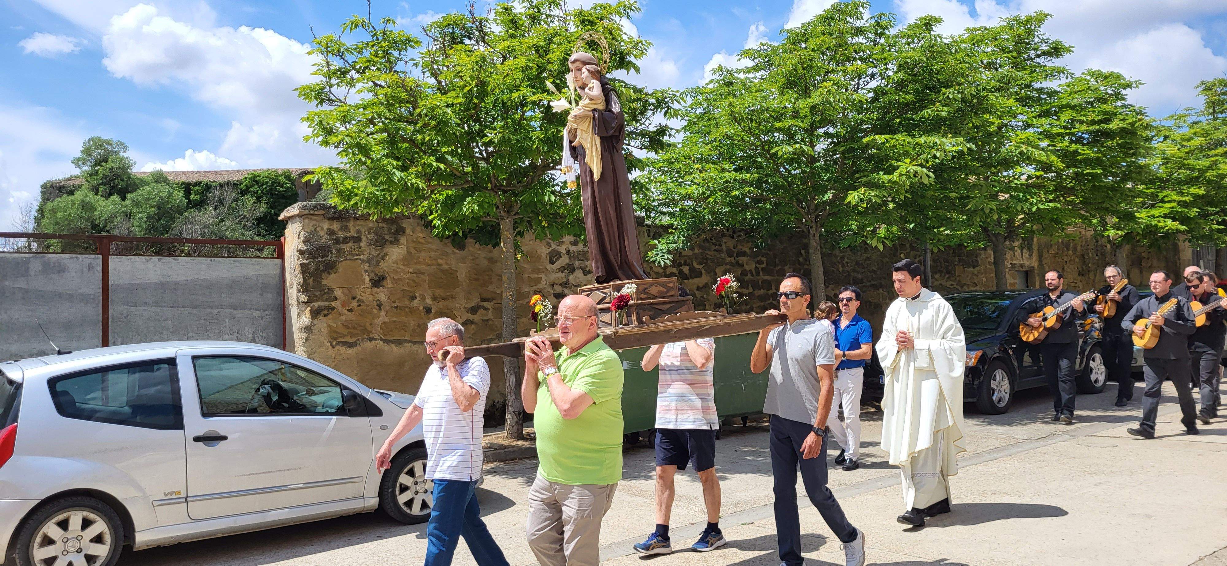 Fiestas en Loporzano en honor a San Antonio. Foto: Mercedes Manterola